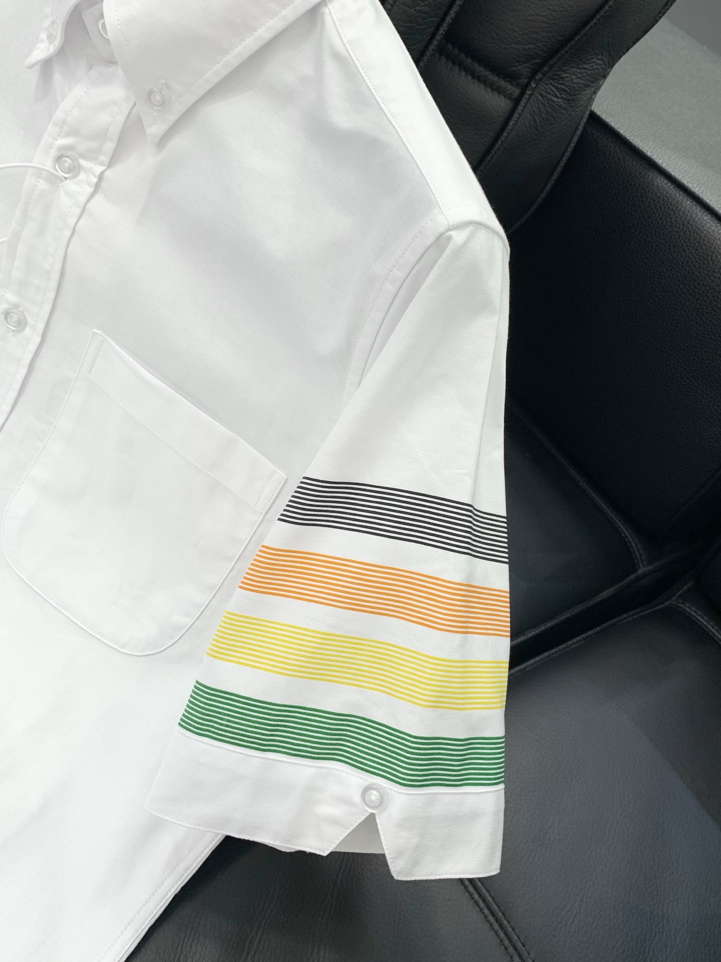 Thom Browne 汤姆·布朗 ，2026夏季最新品，时尚休闲短袖衬衫，专柜同步有售，原单狠货，采用