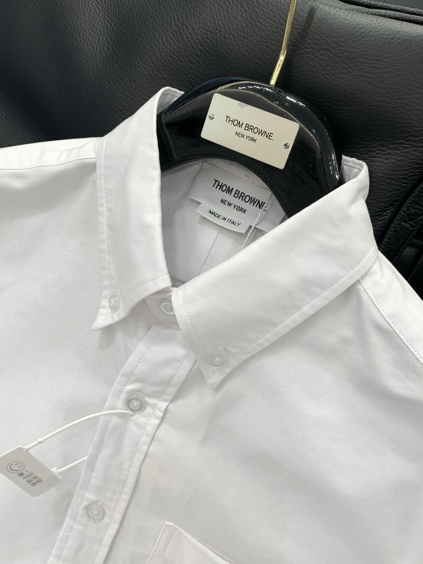 Thom Browne 汤姆·布朗 ，2026夏季最新品，时尚休闲短袖衬衫，专柜同步有售，原单狠货，采用