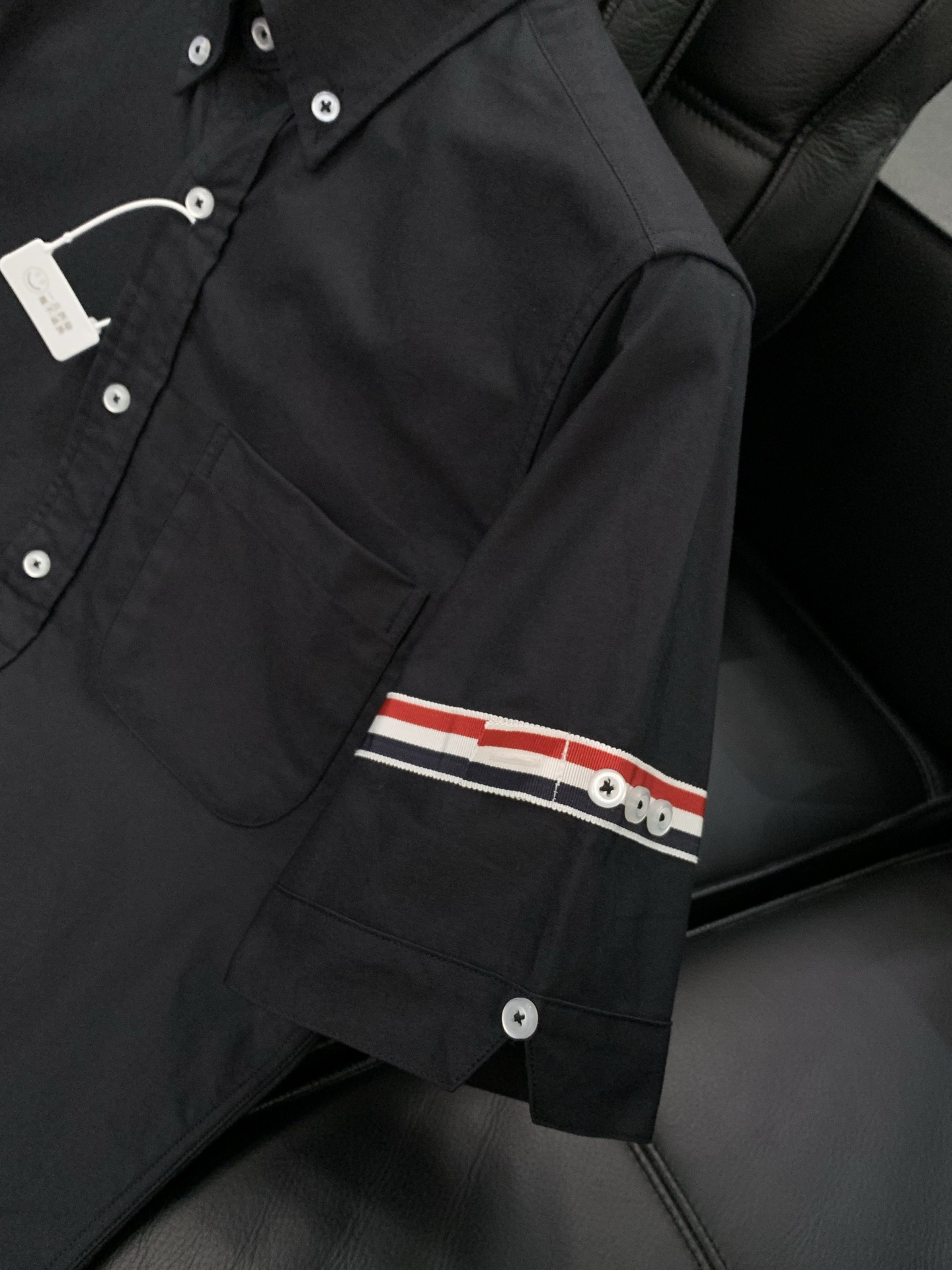 Thom Browne 汤姆·布朗 ，2026夏季最新品，时尚休闲短袖衬衫，专柜同步有售，原单狠货，采用