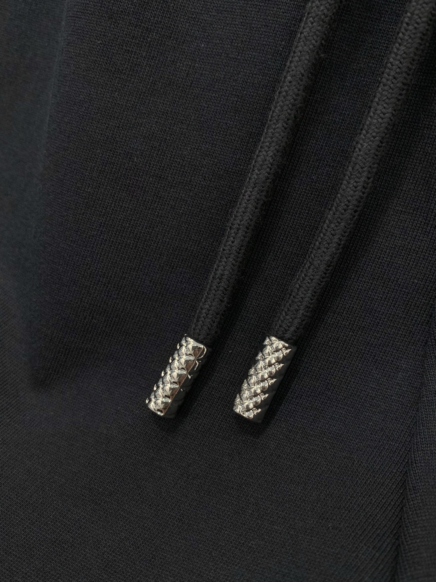一套，Bottega Veneta 葆蝶家，2026夏季新品，时尚休闲圆领短袖套装，专柜同步有售，原单狠