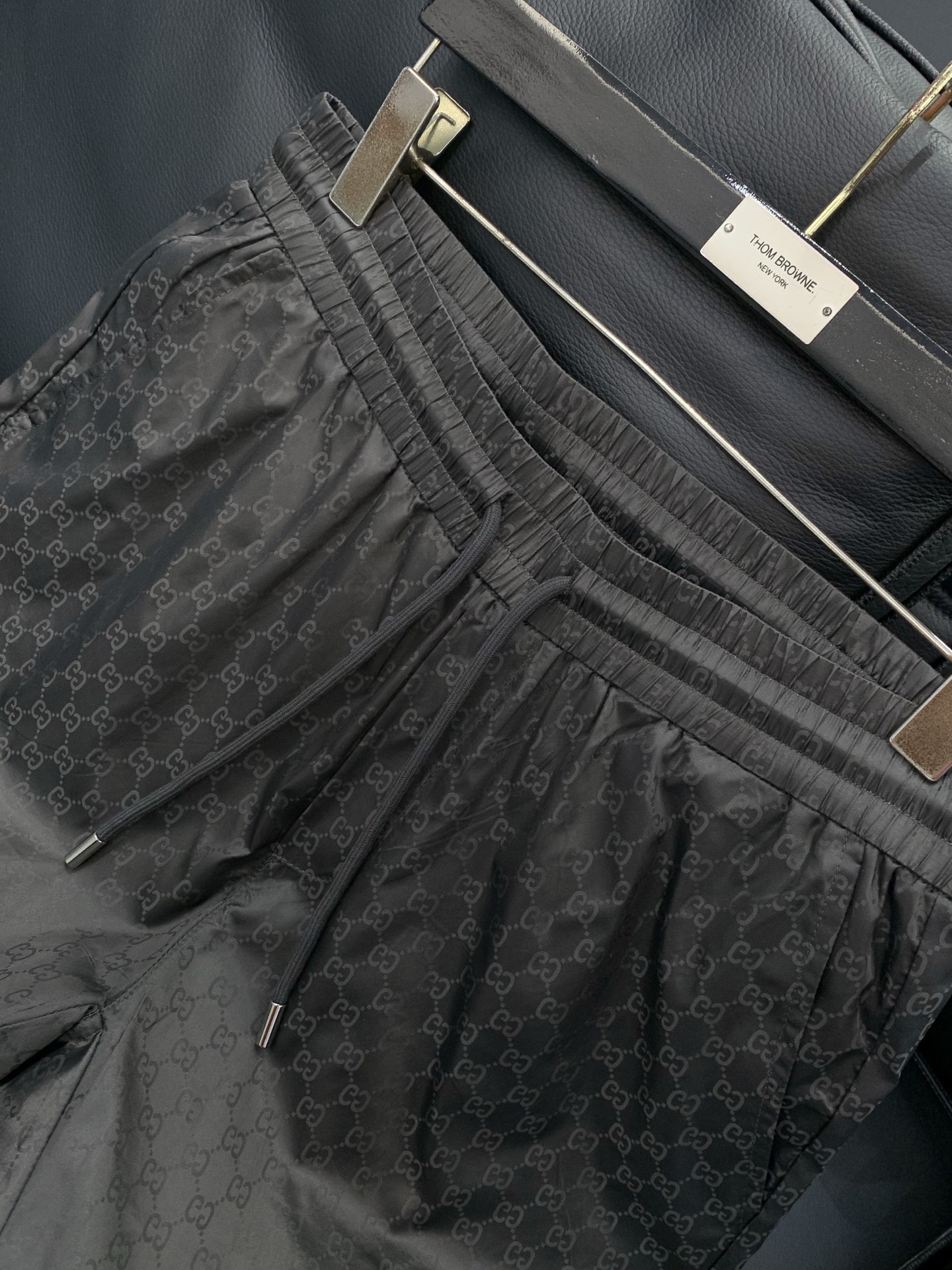 GUCCI 古驰，2026夏季最新品，专柜同步有售，原单狠货，时尚休闲短裤，进口原版面料，舒适透气，独特