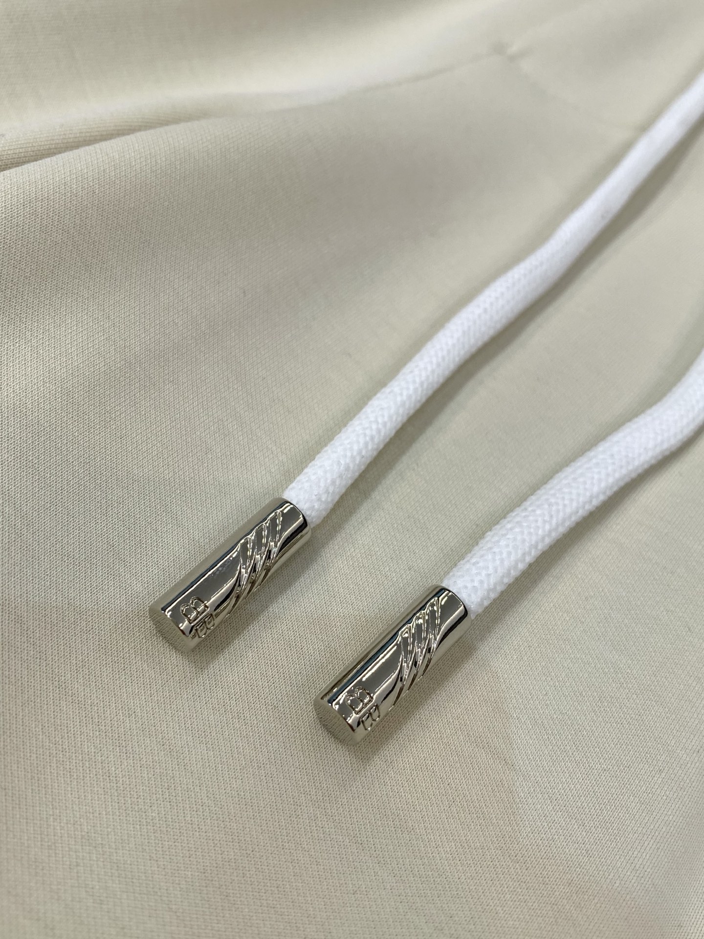 Balenciaga 巴黎世家，2026夏季最新品，专柜同步有售，原单狠货，时尚休闲短裤，进口原版面料，
