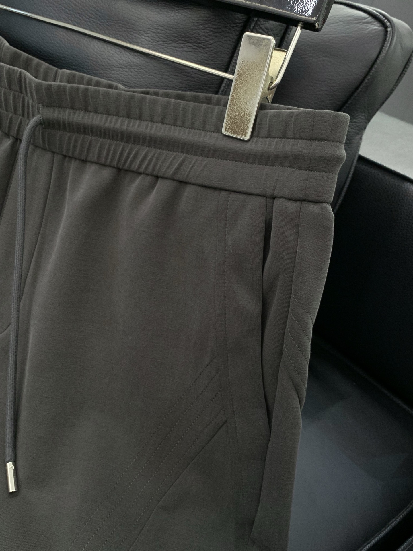 Balenciaga 巴黎世家，2026夏季最新品，专柜同步有售，原单狠货，时尚休闲短裤，进口原版面料，
