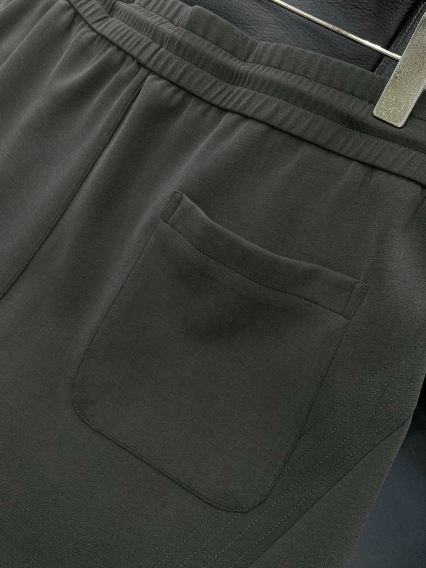 Balenciaga 巴黎世家，2026夏季最新品，专柜同步有售，原单狠货，时尚休闲短裤，进口原版面料，