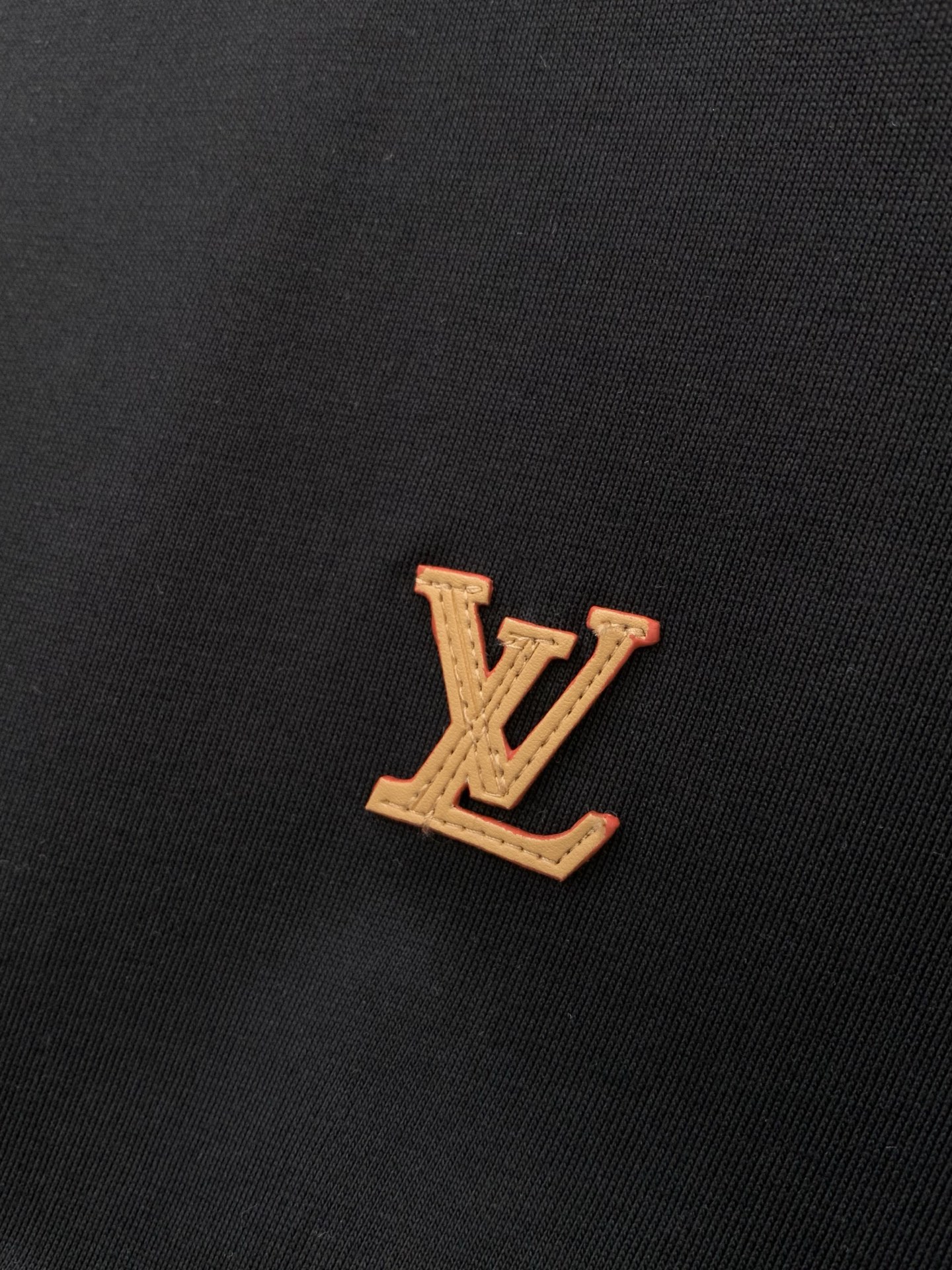 LouisVuitton 路易威登，2026夏季最新款，专柜同步有售，原单狠货，时尚休闲圆领短袖T恤，上