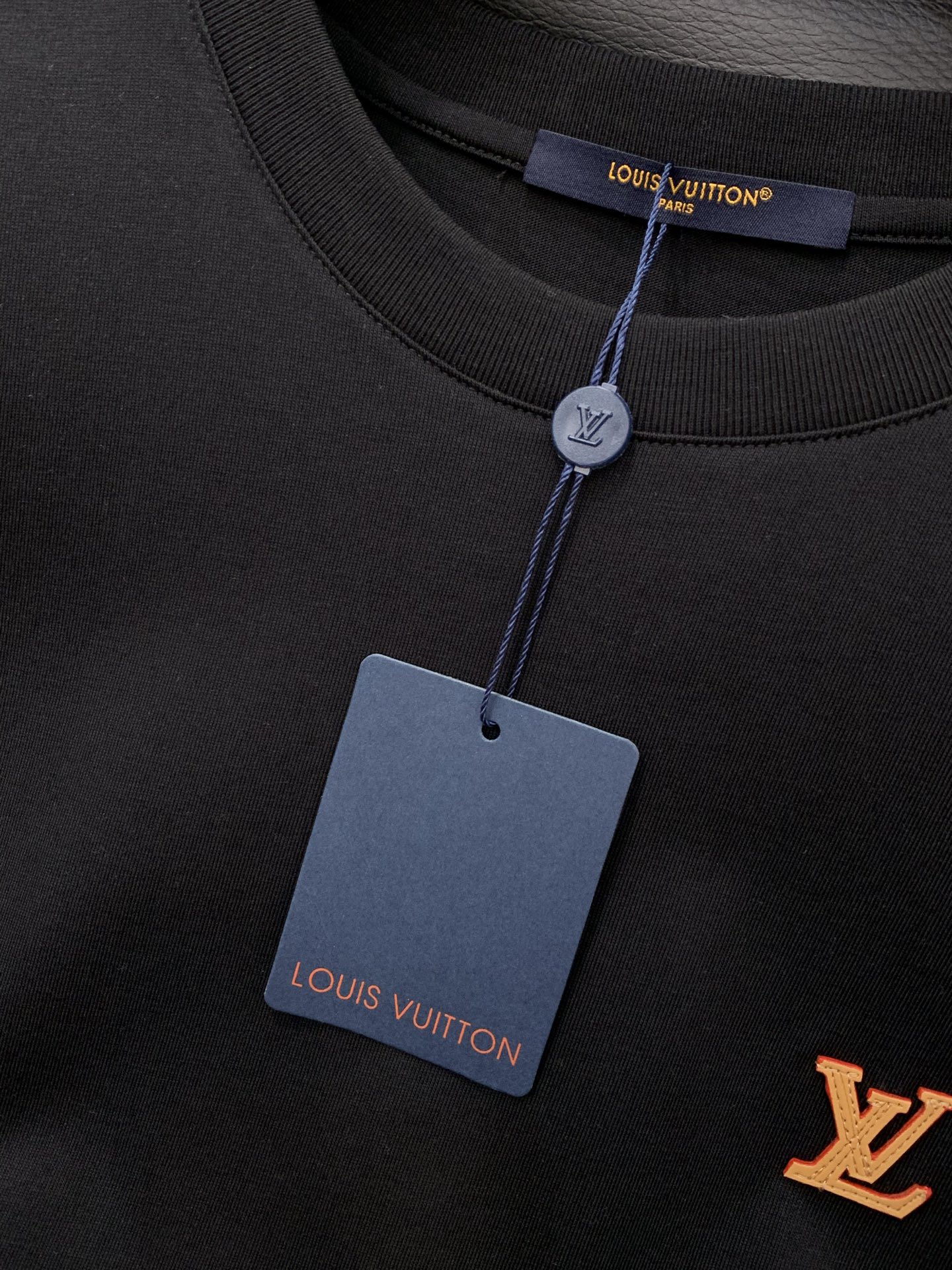 LouisVuitton 路易威登，2026夏季最新款，专柜同步有售，原单狠货，时尚休闲圆领短袖T恤，上