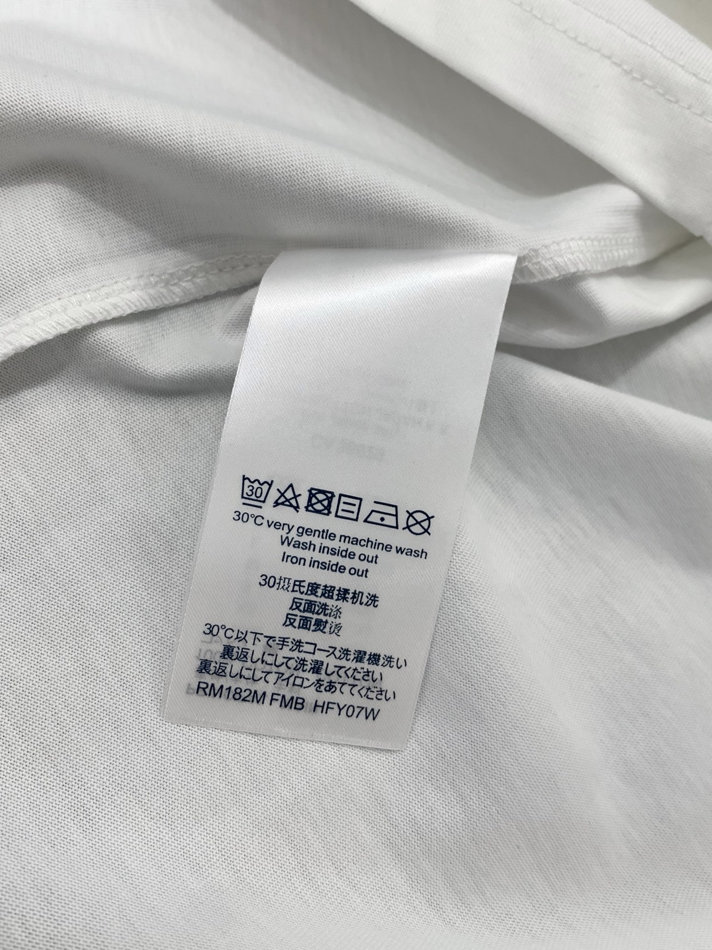 LouisVuitton 路易威登，2026夏季最新款，专柜同步有售，原单狠货，时尚休闲圆领短袖T恤，上
