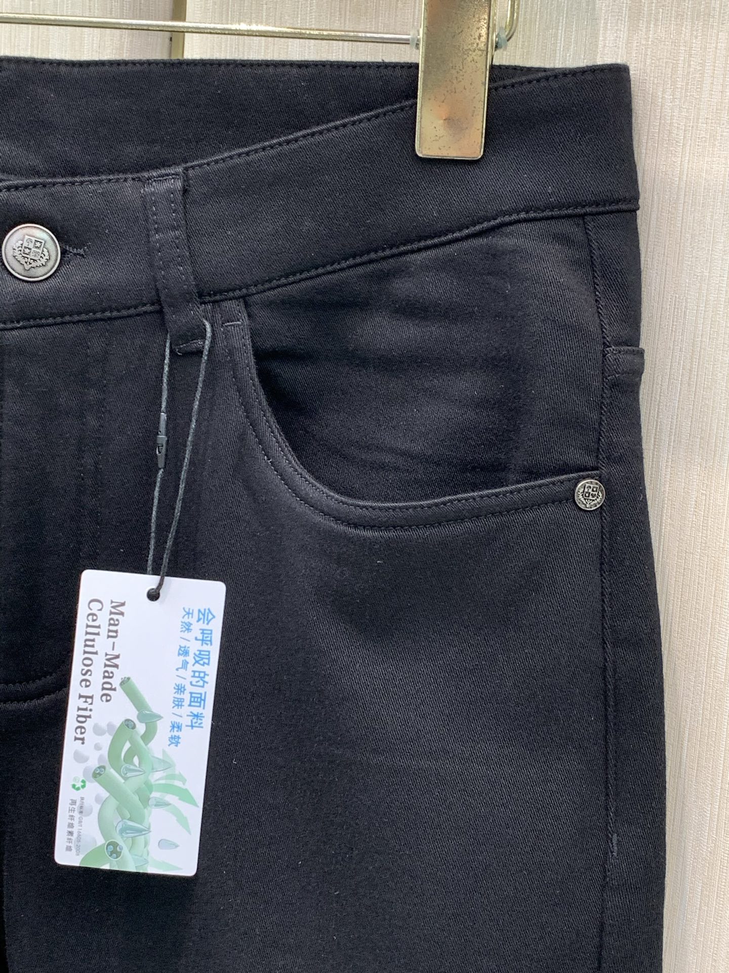 ，Loro Piana(Loro Piana )，2026早秋最新品，专柜同步有售，原单狠货，时尚休闲裤，采用进口原版面
