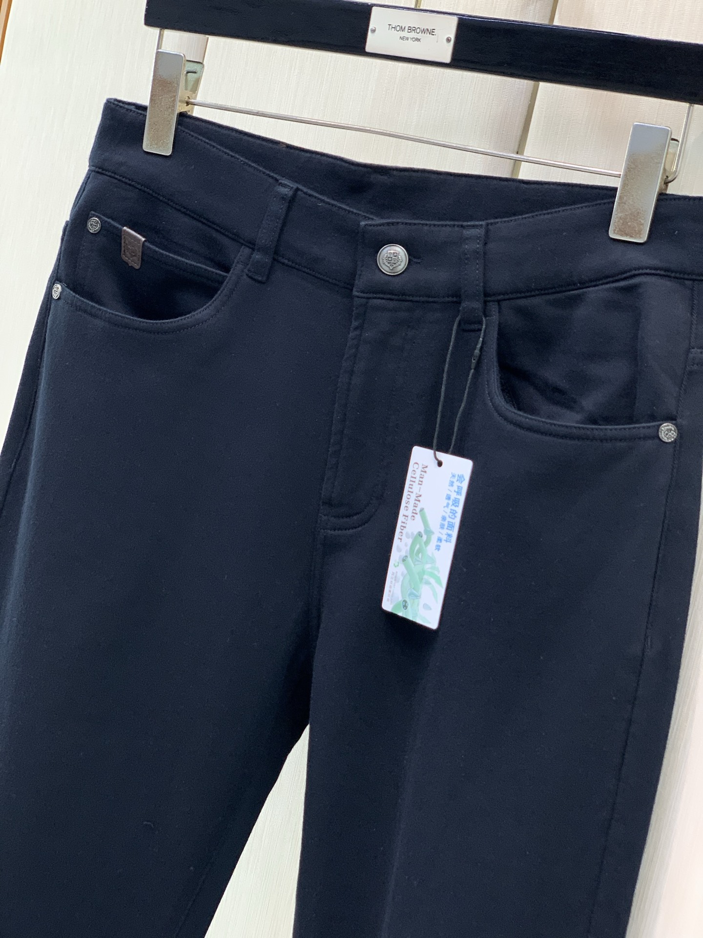 ，Loro Piana(Loro Piana )，2026早秋最新品，专柜同步有售，原单狠货，时尚休闲裤，采用进口原版面