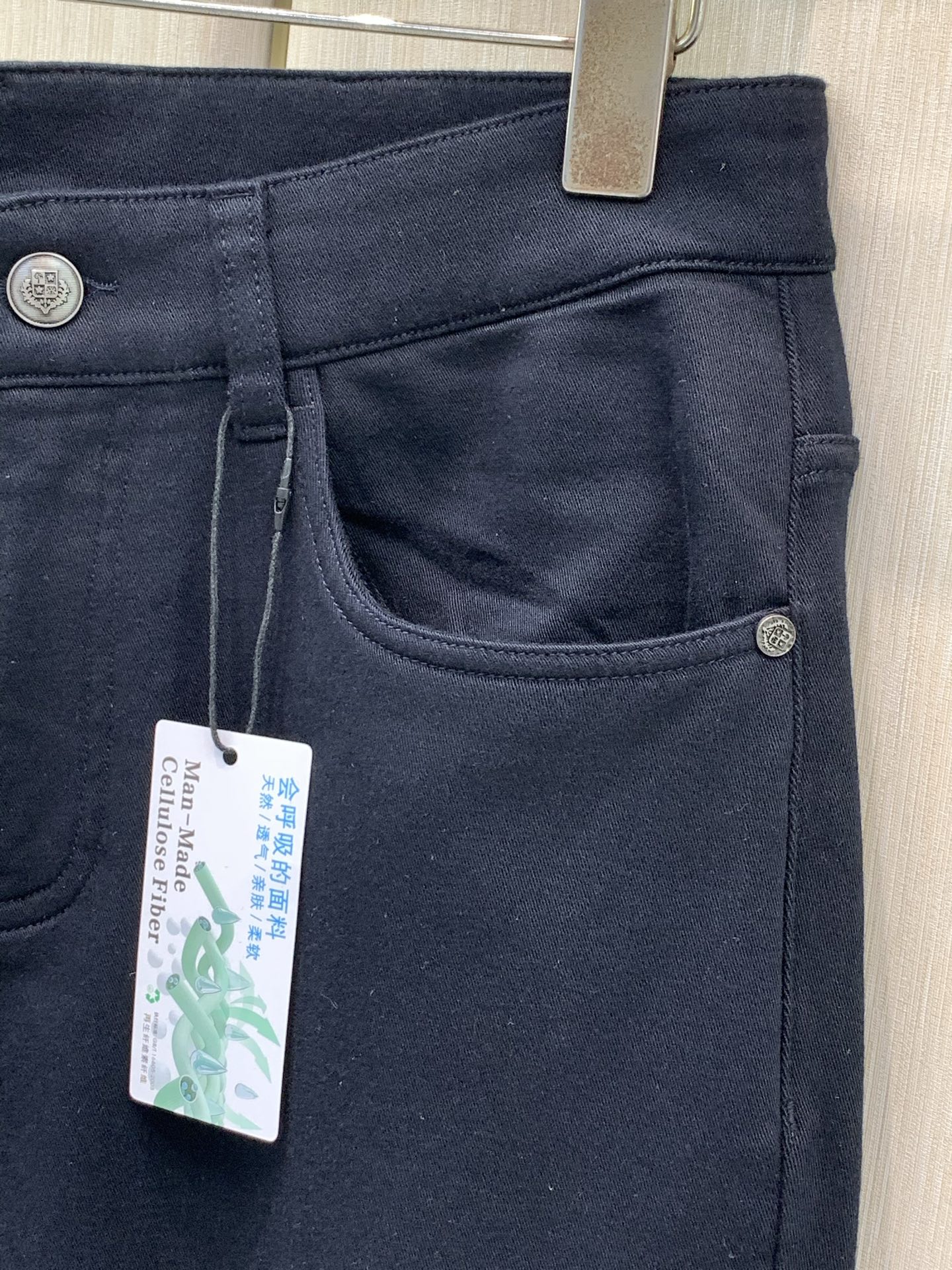 ，Loro Piana(Loro Piana )，2026早秋最新品，专柜同步有售，原单狠货，时尚休闲裤，采用进口原版面
