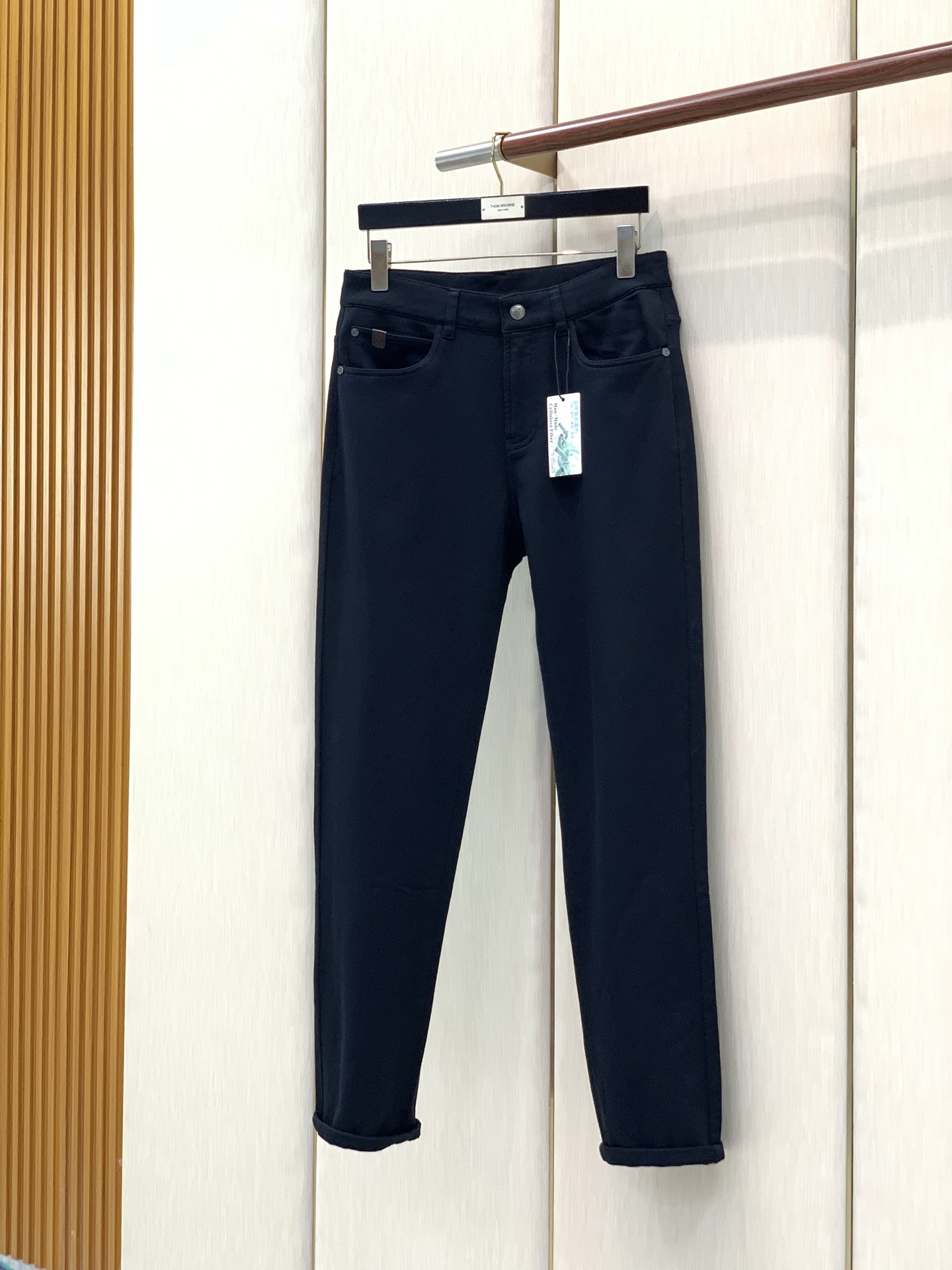 ，Loro Piana(Loro Piana )，2026早秋最新品，专柜同步有售，原单狠货，时尚休闲裤，采用进口原版面