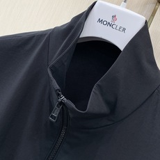 ,蒙口 2026春夏🆕Mon*ler Danby轻薄便捷休闲外套夹克 Danby简约格调系列,造型设计专为日常休闲增添时 ,蒙口 2026春夏🆕Mon*ler Danby轻薄便捷休闲外套夹克 Danby简约格调系列,造型设计专为日常休闲增添时