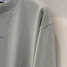 ,ACNE专柜经典黑色偏宽松短袖 材质 纯棉 尺码S-2XL S胸围106衣长72肩51袖长26 M胸围110衣长7 ,ACNE专柜经典黑色偏宽松短袖 材质 纯棉 尺码S-2XL S胸围106衣长72肩51袖长26 M胸围110衣长7