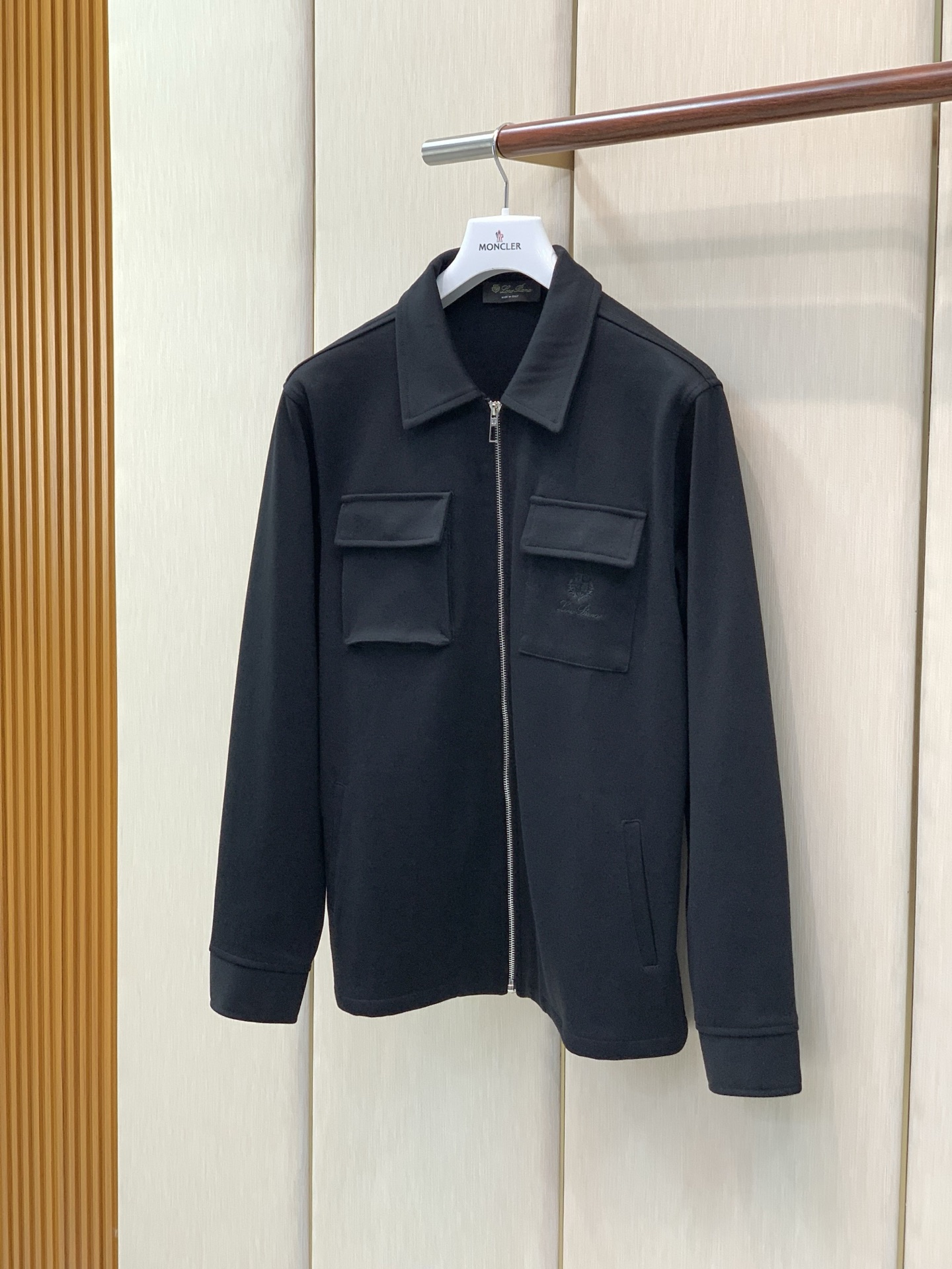 一套，Loro piana(Loro Piana )，2026秋季最新品，专柜同步有售，原单狠货，时尚休闲套装，采用进口
