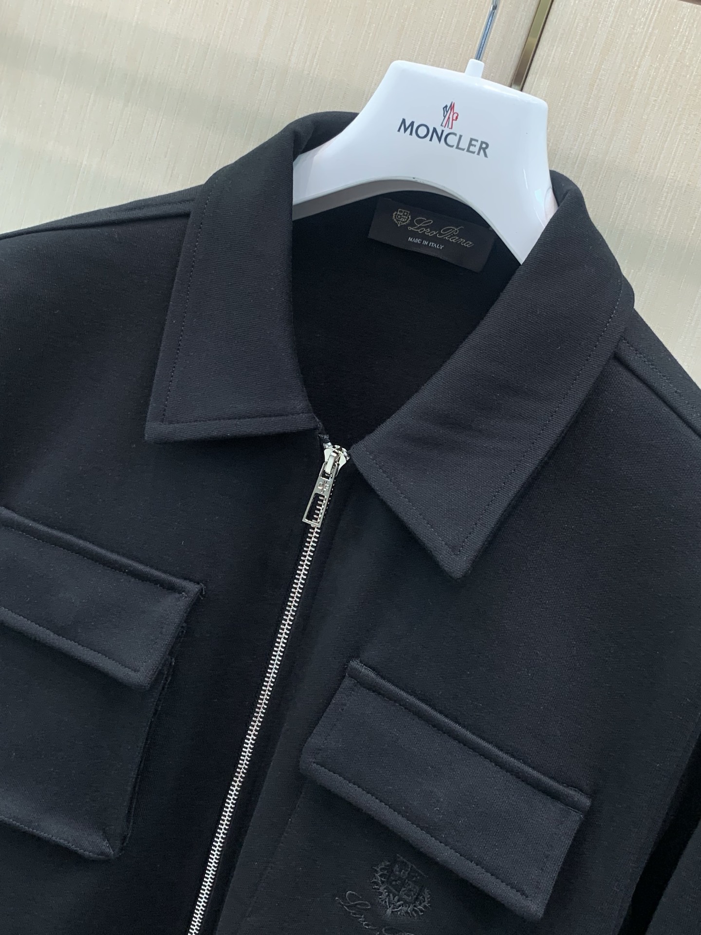 一套，Loro piana(Loro Piana )，2026秋季最新品，专柜同步有售，原单狠货，时尚休闲套装，采用进口
