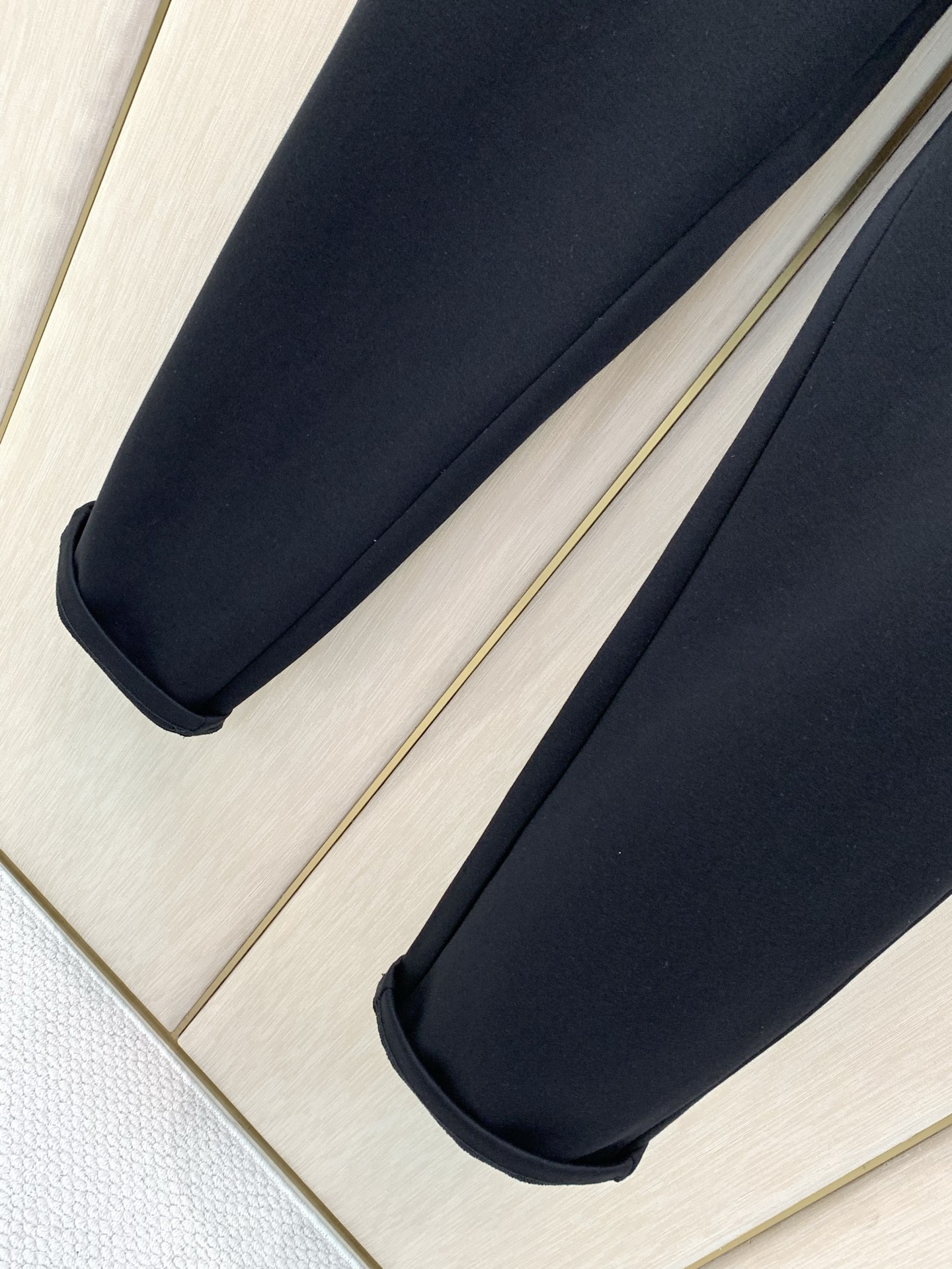 一套，Loro piana(Loro Piana )，2026秋季最新品，专柜同步有售，原单狠货，时尚休闲套装，采用进口