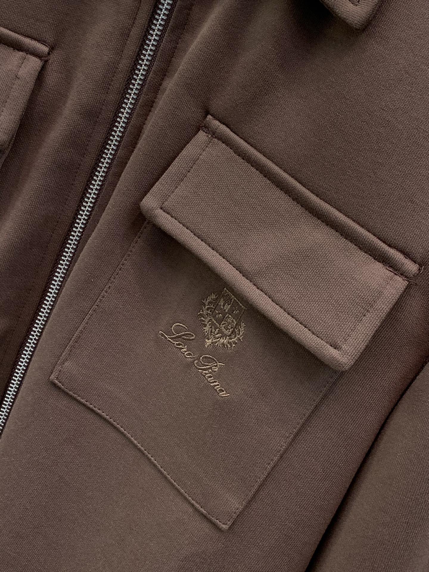 一套，Loro piana(Loro Piana )，2026秋季最新品，专柜同步有售，原单狠货，时尚休闲套装，采用进口