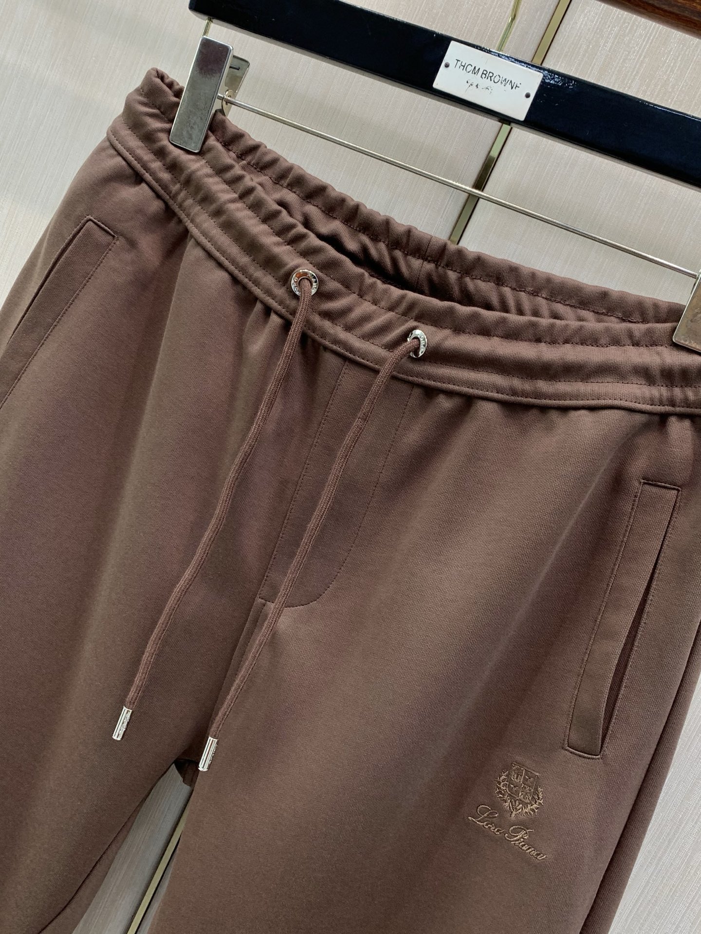 一套，Loro piana(Loro Piana )，2026秋季最新品，专柜同步有售，原单狠货，时尚休闲套装，采用进口