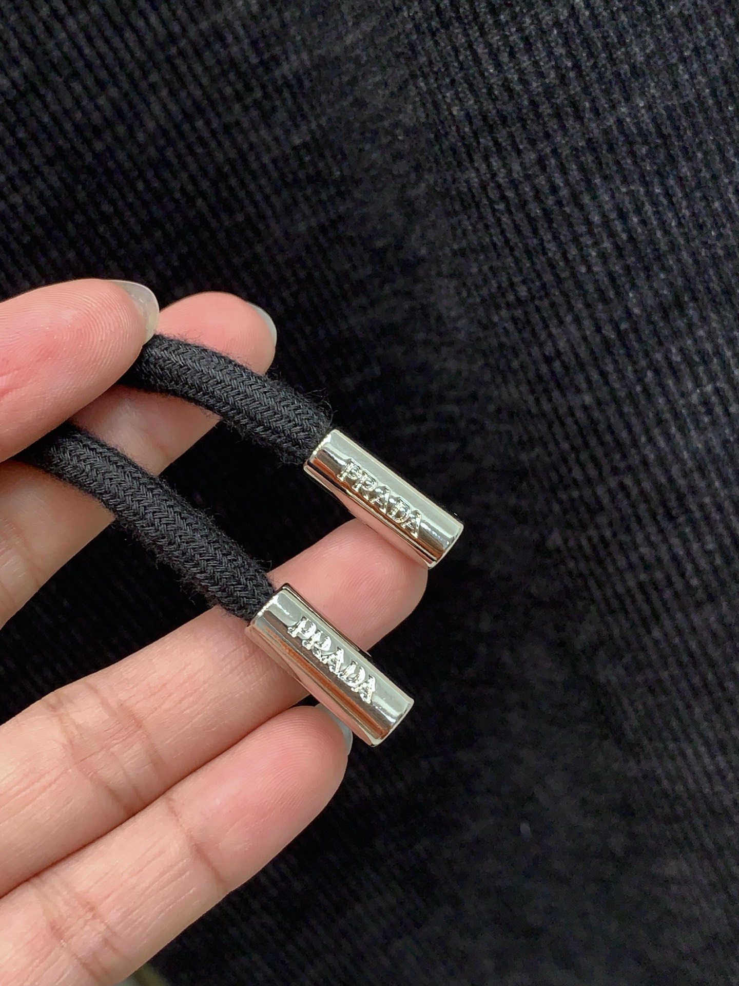 ，PRADA 普拉达，2026秋季最新品，专柜同步有售，时尚休闲套装，进口原版面料，做工极为复杂，唯一可以做代购级别的渠