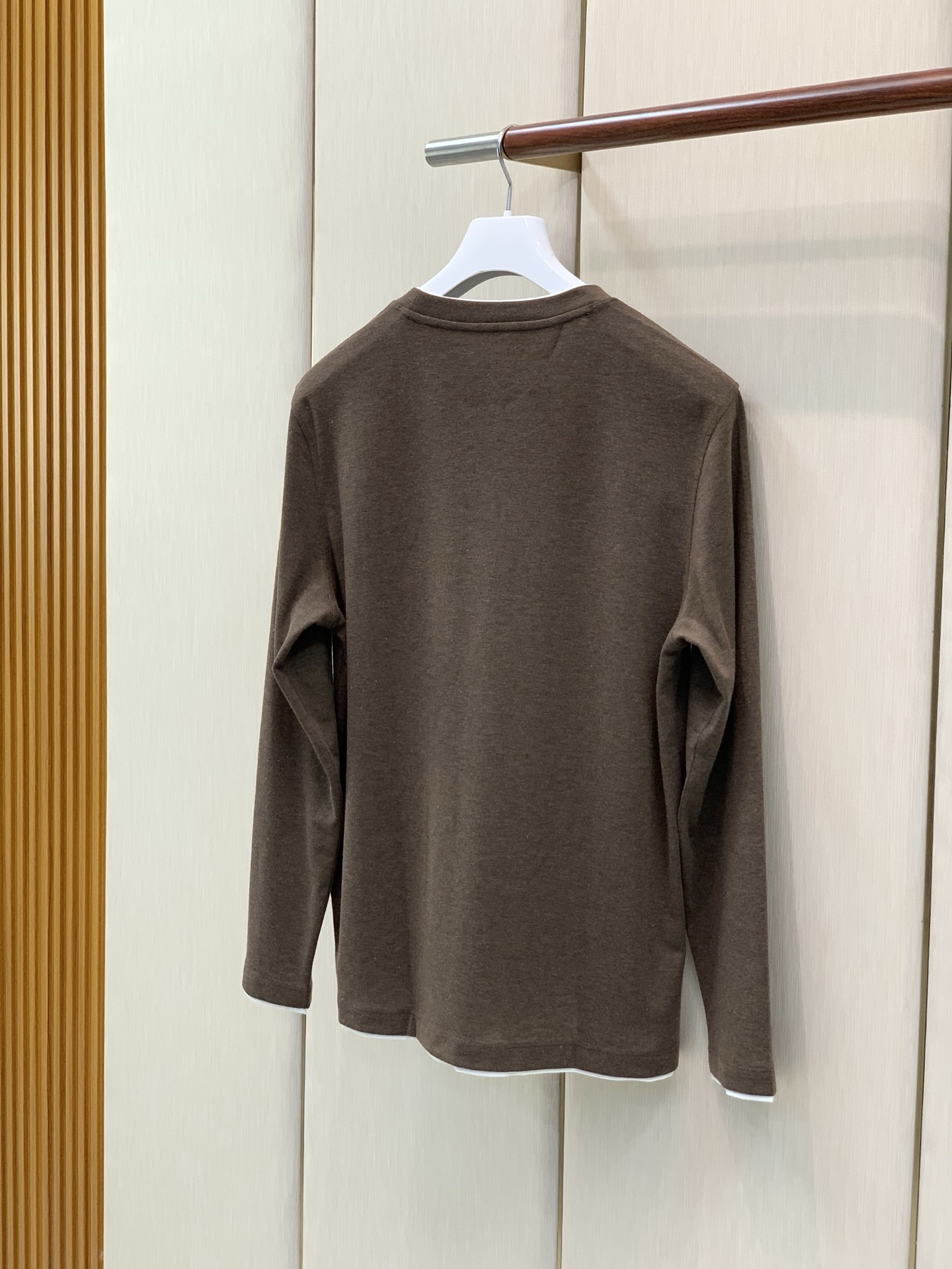 ，BRUNELLO CUCINELLI 意大利神狮，2026早秋最新品，专柜同步有售，原单狠货，时尚休闲圆领长袖T恤，采