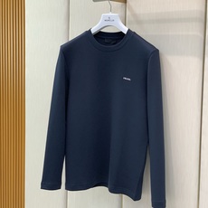 ,PRADA 普拉达,2026早秋最新品,专柜同步有售,时尚休闲圆领长袖T恤,进口原版面料,做工极为复杂,唯一可以做代购 ,PRADA 普拉达,2026早秋最新品,专柜同步有售,时尚休闲圆领长袖T恤,进口原版面料,做工极为复杂,唯一可以做代购