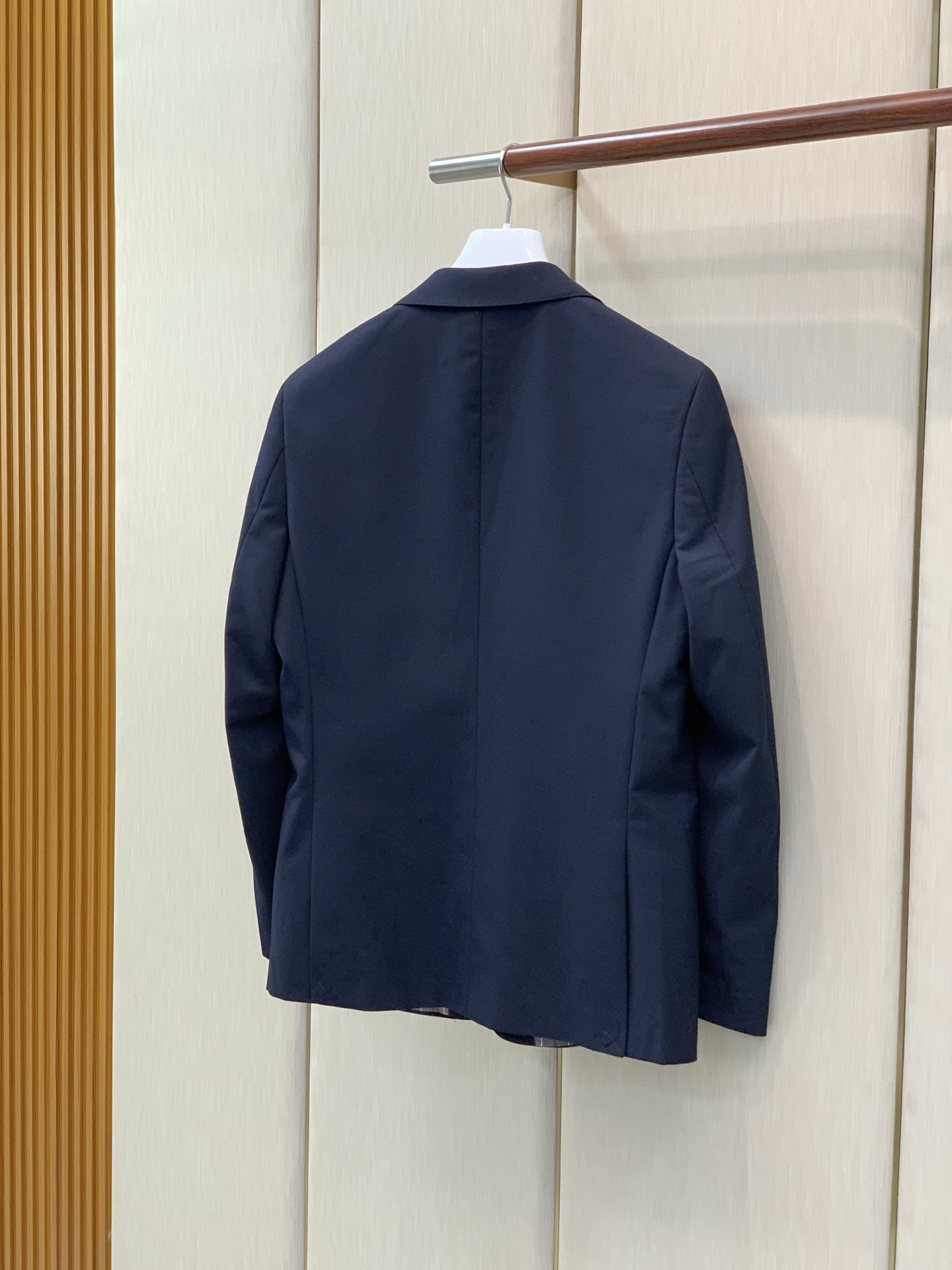 ，BRUNELLO CUCINELLI 意大利神狮，2026秋季最新品，专柜同步有售，原单狠货，时尚休闲西装外套，采用进