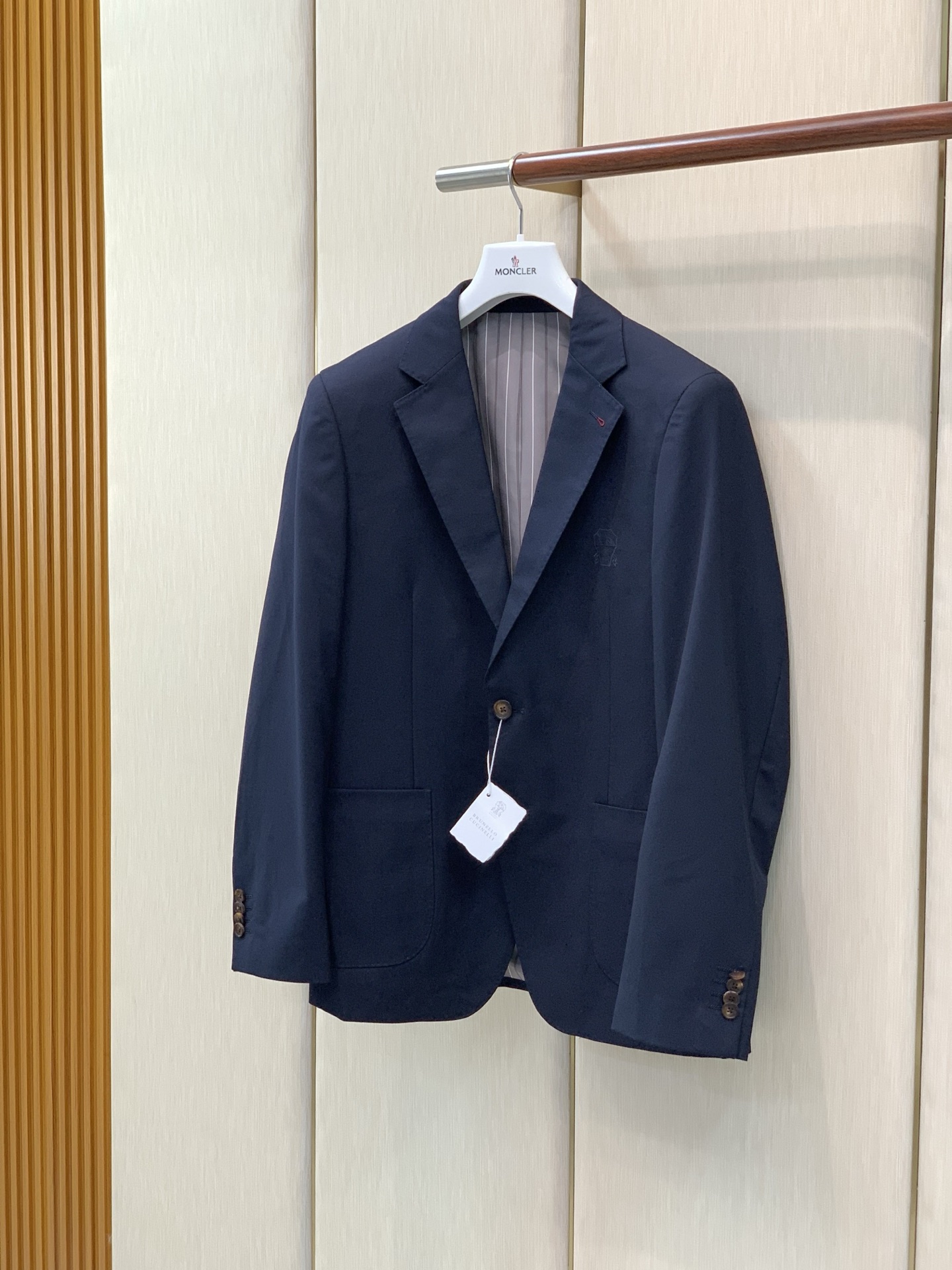，BRUNELLO CUCINELLI 意大利神狮，2026秋季最新品，专柜同步有售，原单狠货，时尚休闲西装外套，采用进