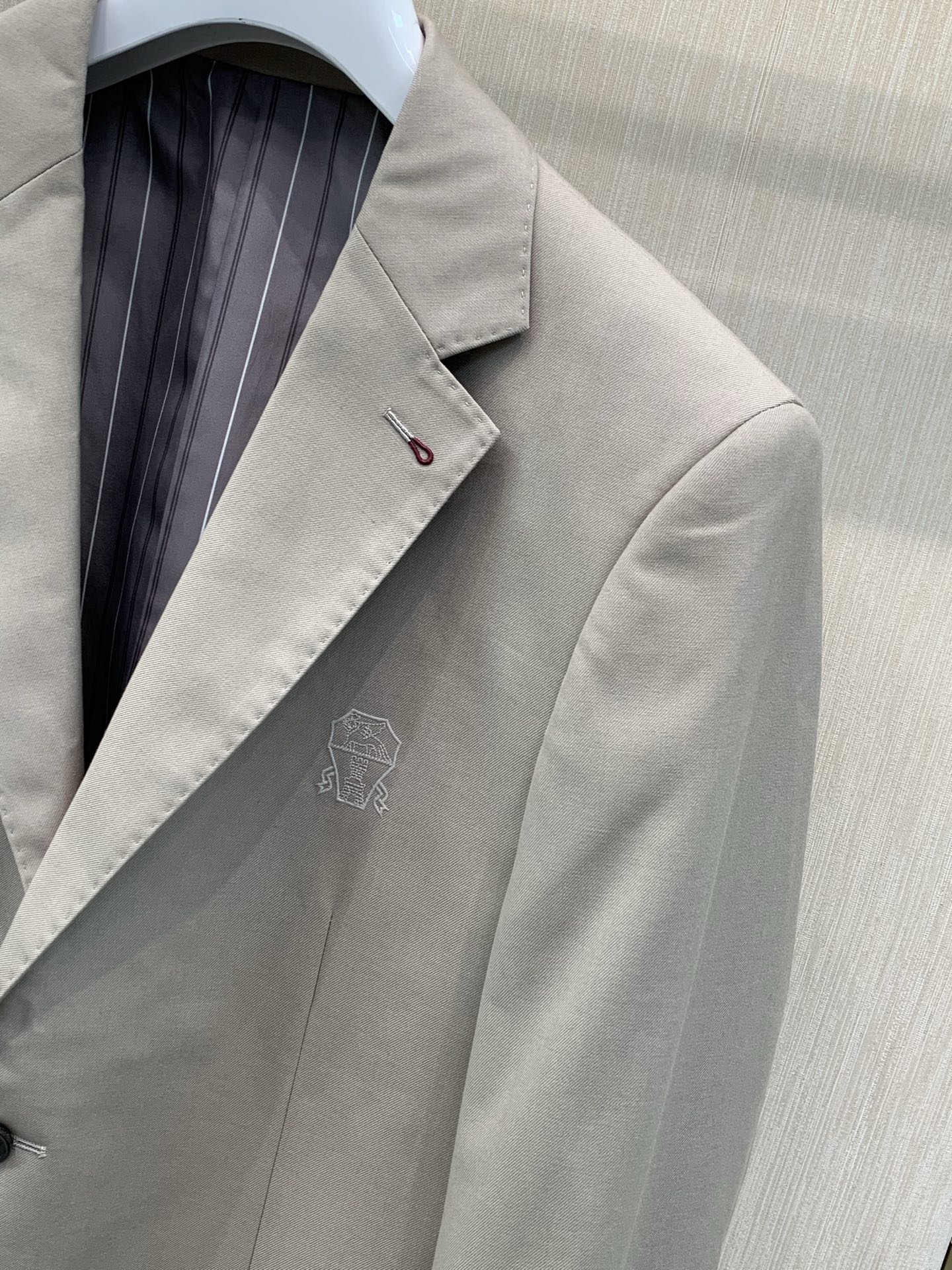 ，BRUNELLO CUCINELLI 意大利神狮，2026秋季最新品，专柜同步有售，原单狠货，时尚休闲西装外套，采用进