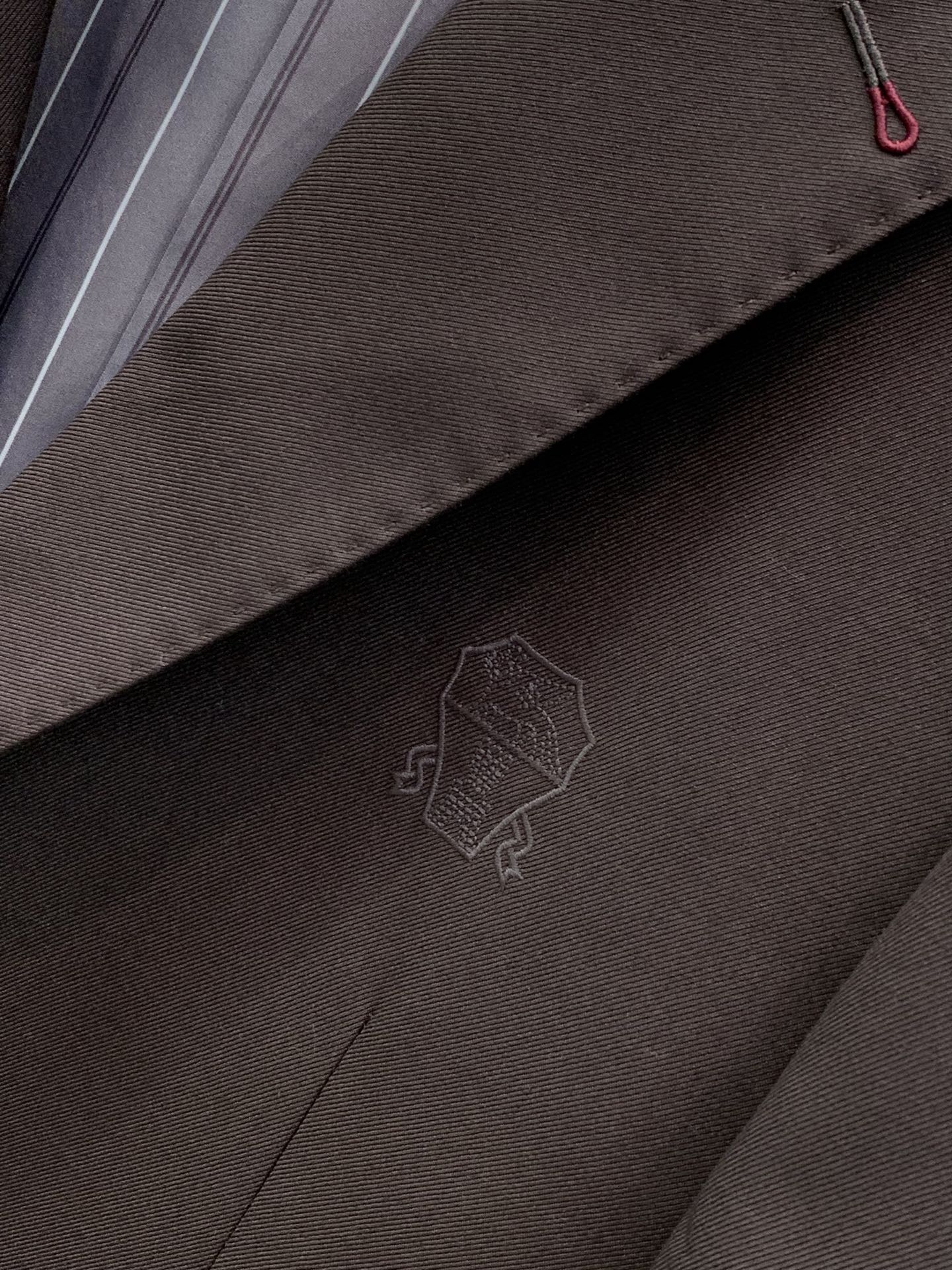 ，BRUNELLO CUCINELLI 意大利神狮，2026秋季最新品，专柜同步有售，原单狠货，时尚休闲西装外套，采用进