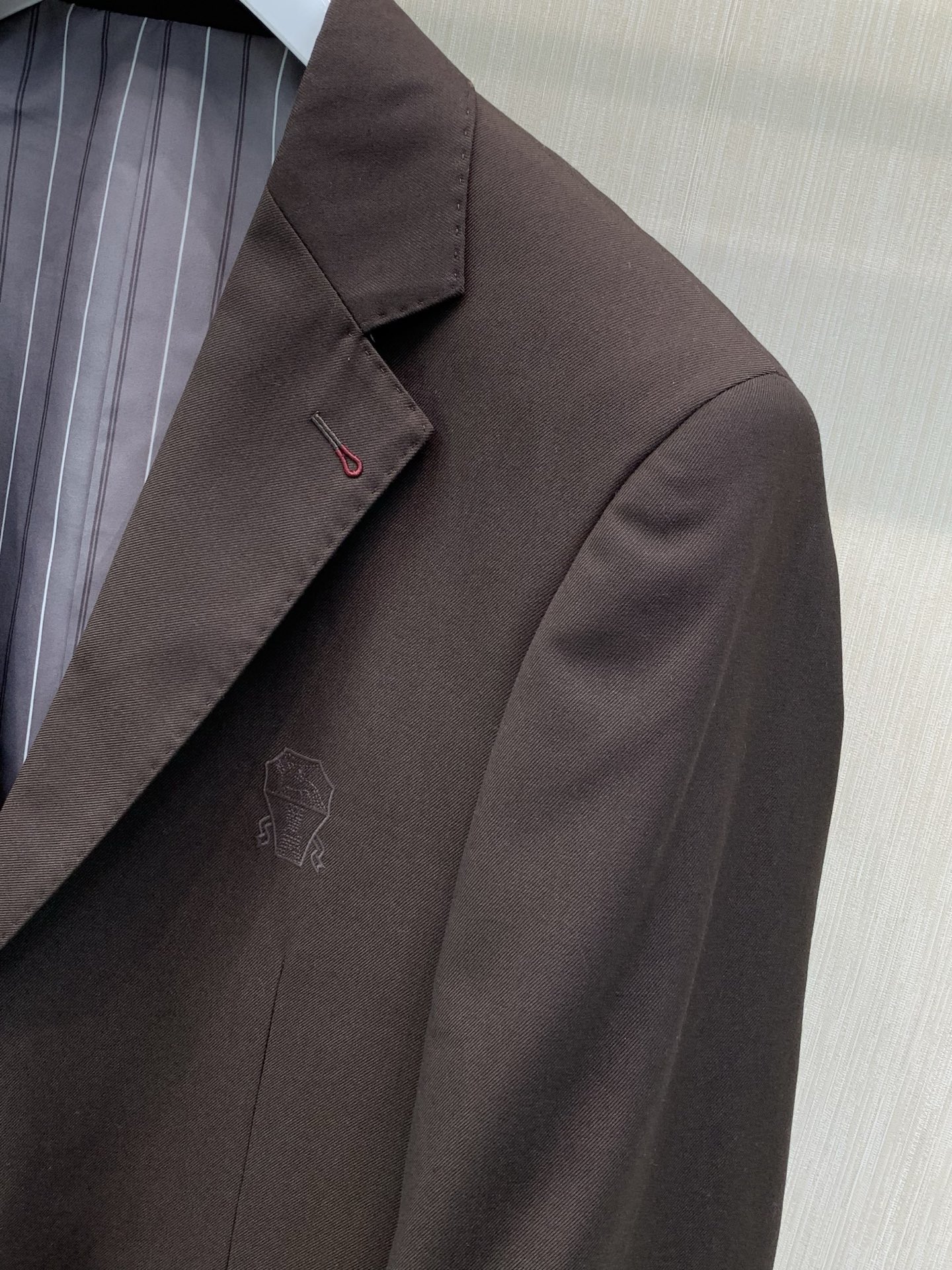 ，BRUNELLO CUCINELLI 意大利神狮，2026秋季最新品，专柜同步有售，原单狠货，时尚休闲西装外套，采用进