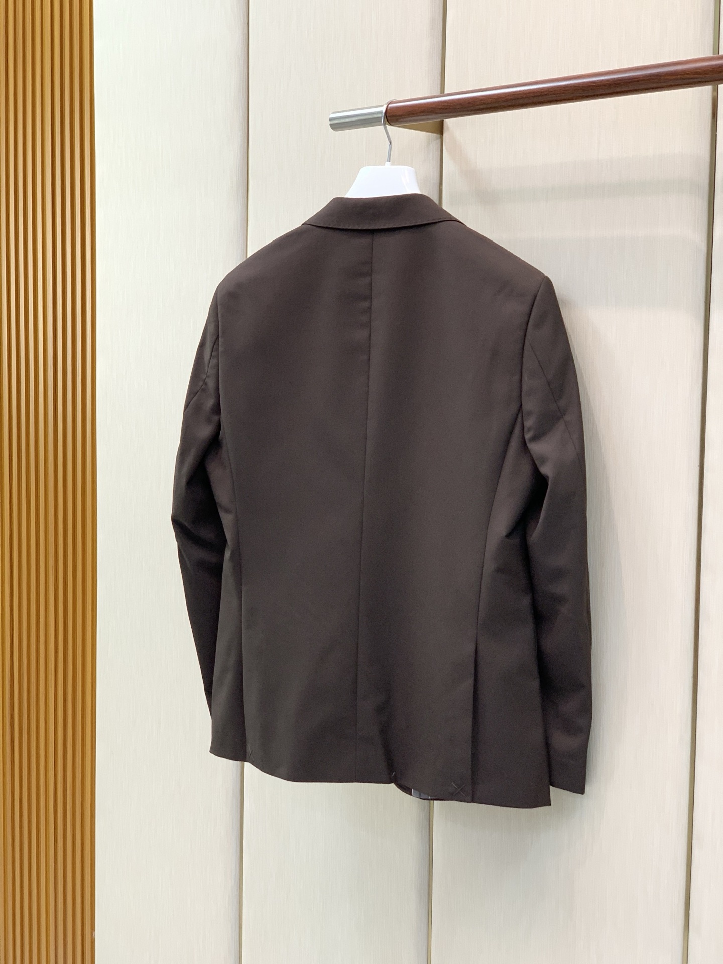，BRUNELLO CUCINELLI 意大利神狮，2026秋季最新品，专柜同步有售，原单狠货，时尚休闲西装外套，采用进