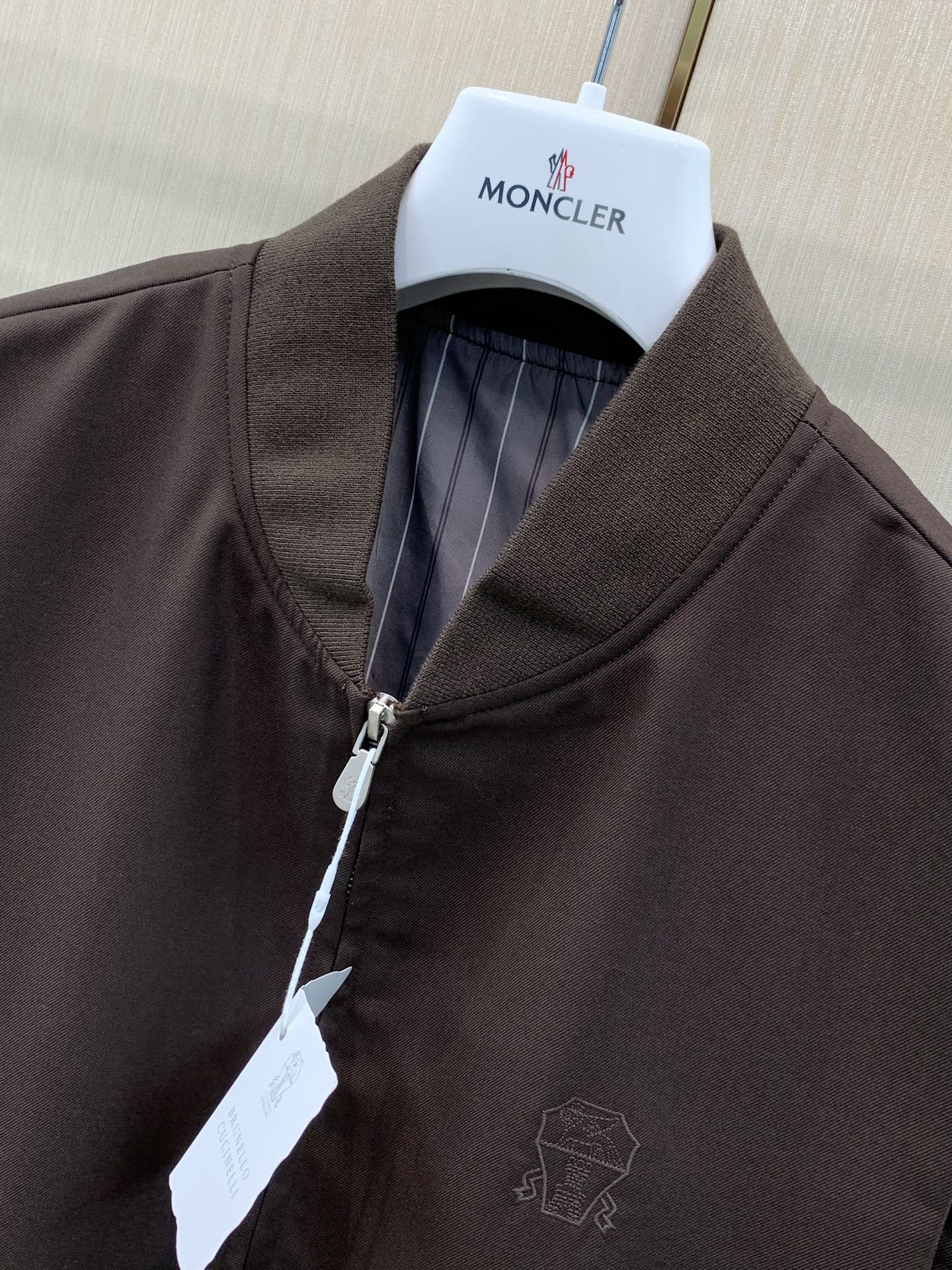 ，BRUNELLO CUCINELLI 意大利神狮，2026秋季最新品，专柜同步有售，原单狠货，时尚休闲马甲，采用进口原