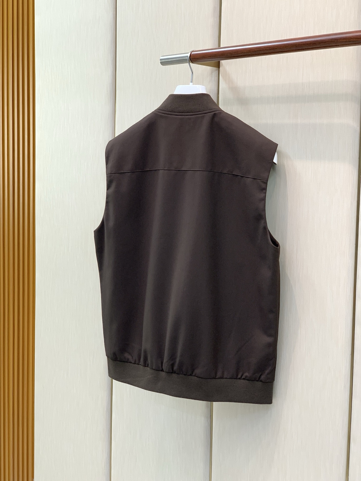 ，BRUNELLO CUCINELLI 意大利神狮，2026秋季最新品，专柜同步有售，原单狠货，时尚休闲马甲，采用进口原