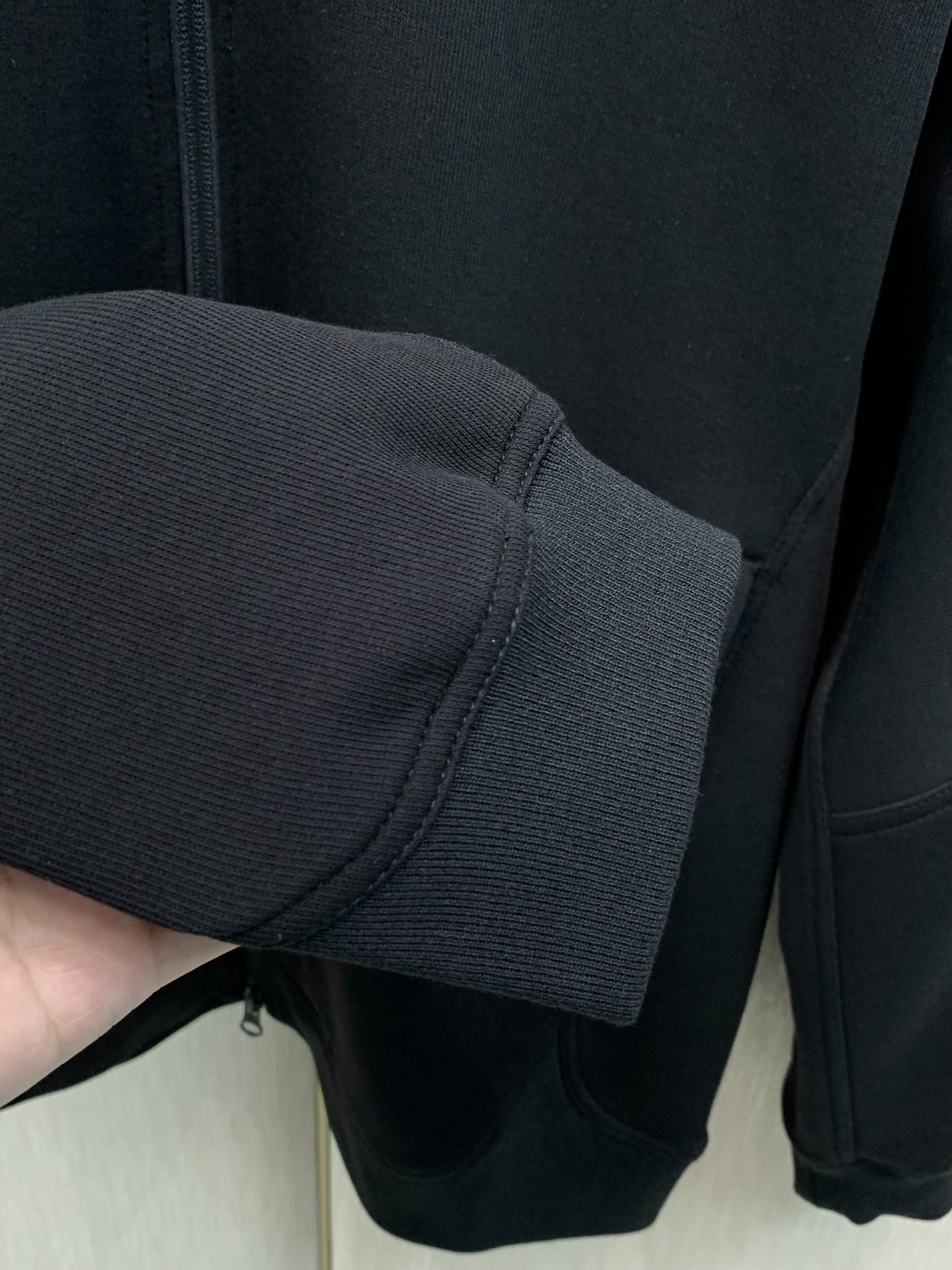 ，ARCTERYX 始祖鸟，2026秋季AW新品，时尚休闲立领外套，专柜同步有售，原单狠货，进口原版面料，工艺极度复杂，