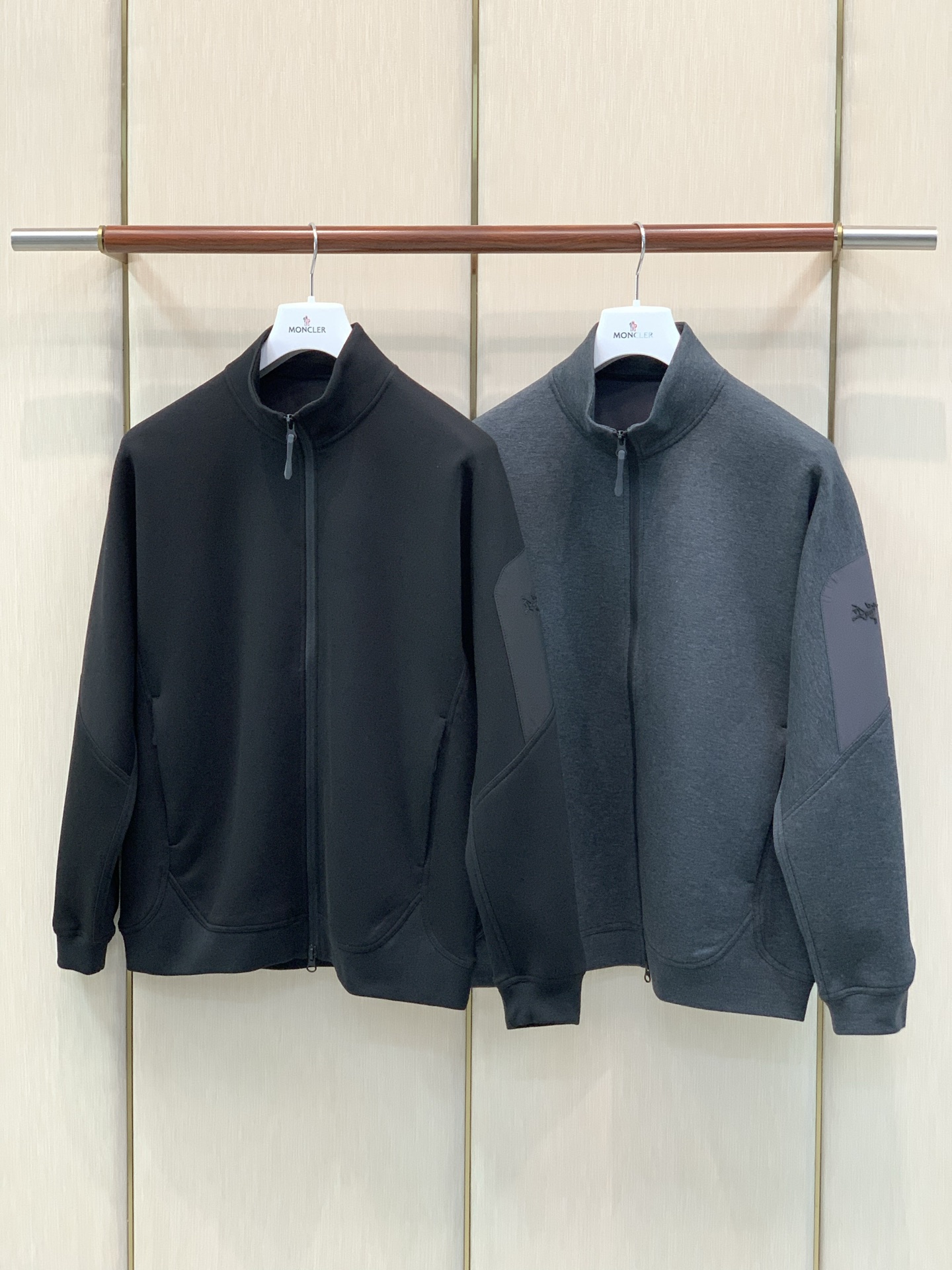 ，ARCTERYX 始祖鸟，2026秋季AW新品，时尚休闲立领外套，专柜同步有售，原单狠货，进口原版面料，工艺极度复杂，