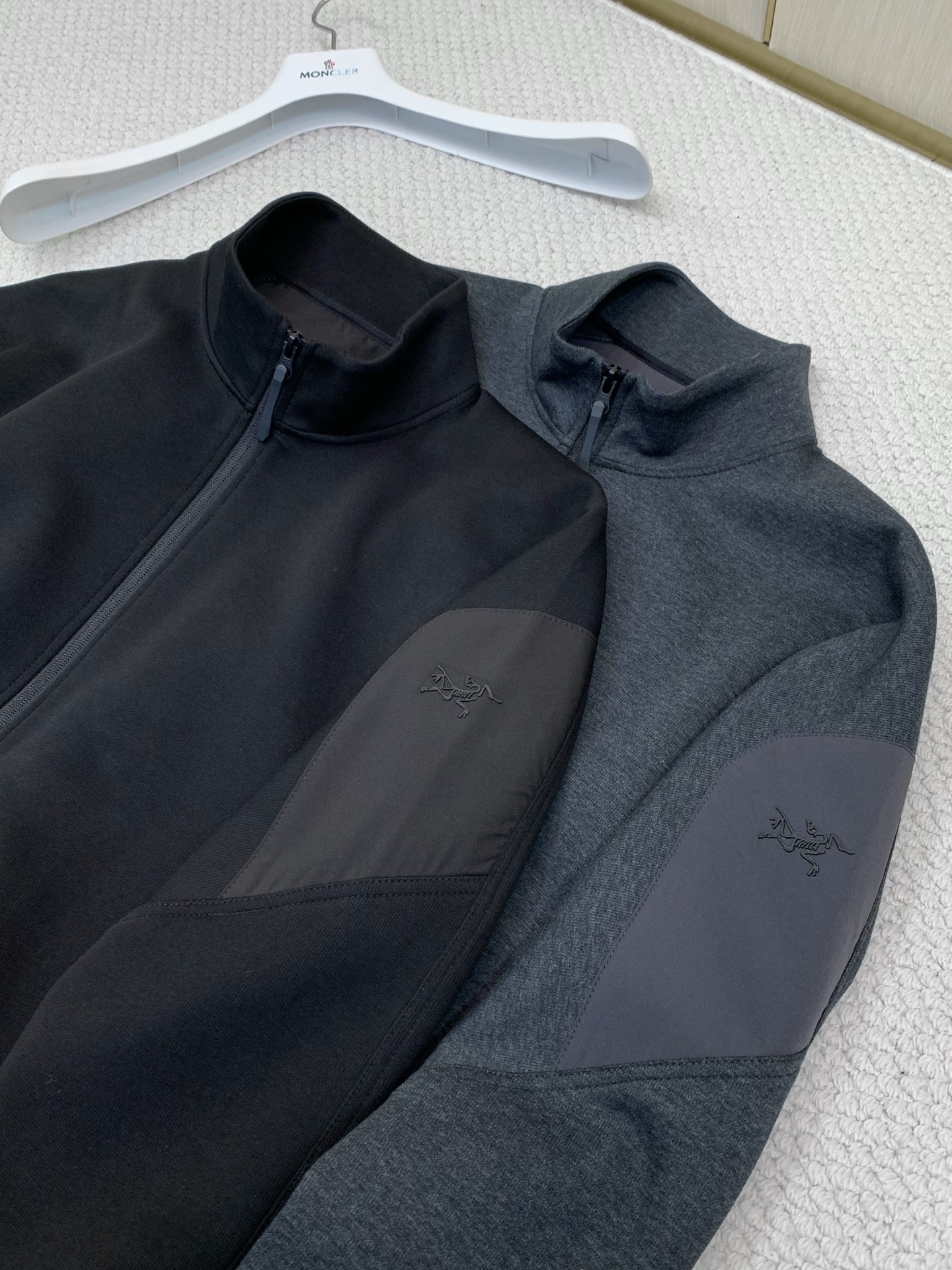 ，ARCTERYX 始祖鸟，2026秋季AW新品，时尚休闲立领外套，专柜同步有售，原单狠货，进口原版面料，工艺极度复杂，
