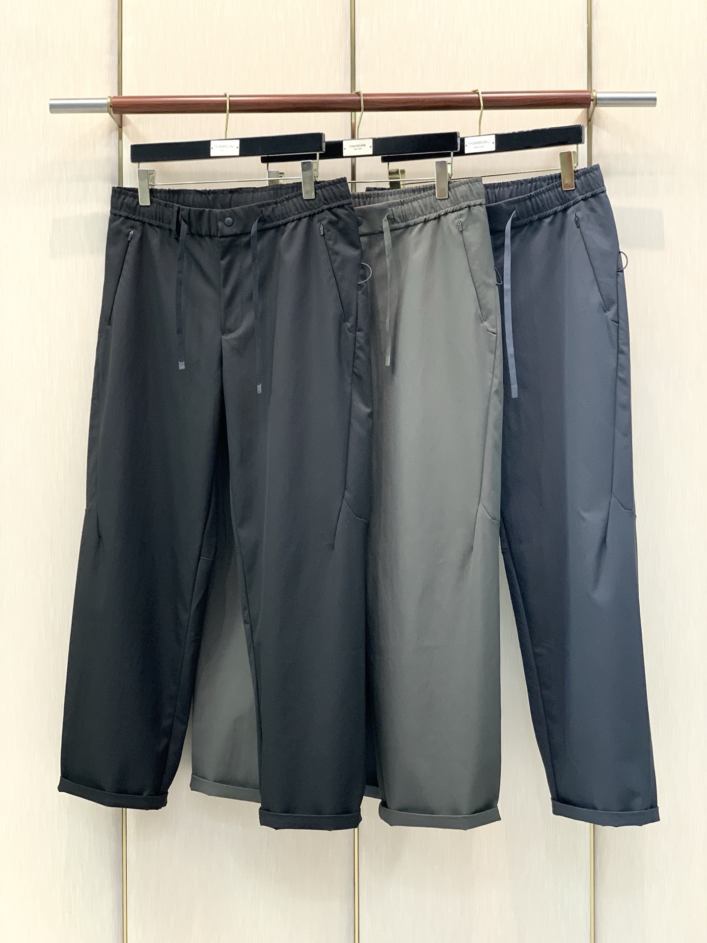 ，Canada Goose 加拿大鹅，2026秋季最新品，专柜同步有售，原单狠货，时尚休闲裤，精工复刻，绝对一比一顶级复
