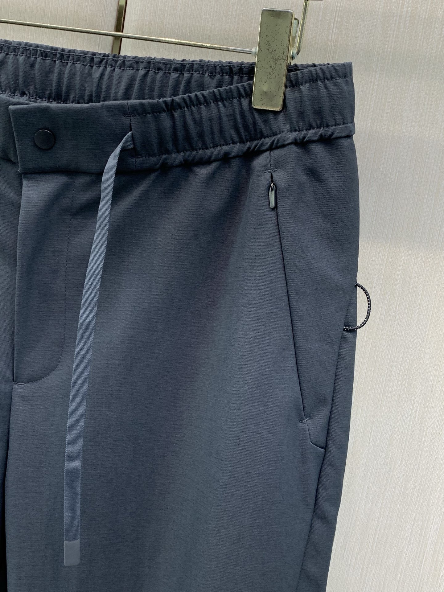 ，Canada Goose 加拿大鹅，2026秋季最新品，专柜同步有售，原单狠货，时尚休闲裤，精工复刻，绝对一比一顶级复