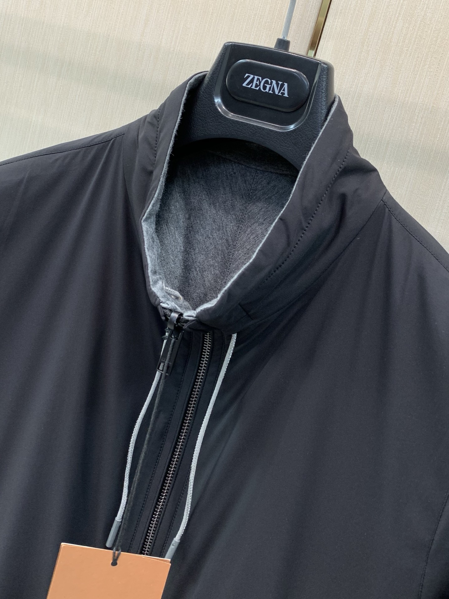 ，杰尼亚 Zegna，2026初冬最新品，专柜同步有售，原单狠货，时尚休闲➕薄棉两面穿夹克外套，采用进口原版面料，舒适透