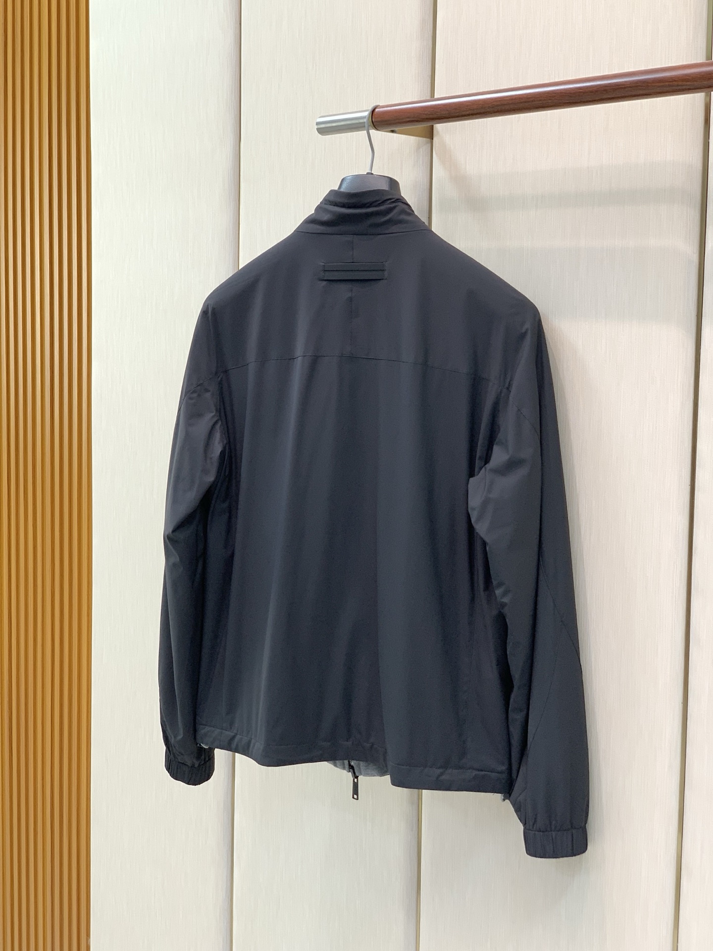 ，杰尼亚 Zegna，2026初冬最新品，专柜同步有售，原单狠货，时尚休闲➕薄棉两面穿夹克外套，采用进口原版面料，舒适透