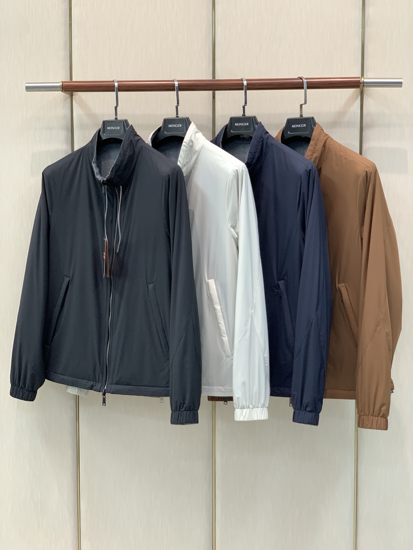 ，杰尼亚 Zegna，2026初冬最新品，专柜同步有售，原单狠货，时尚休闲➕薄棉两面穿夹克外套，采用进口原版面料，舒适透