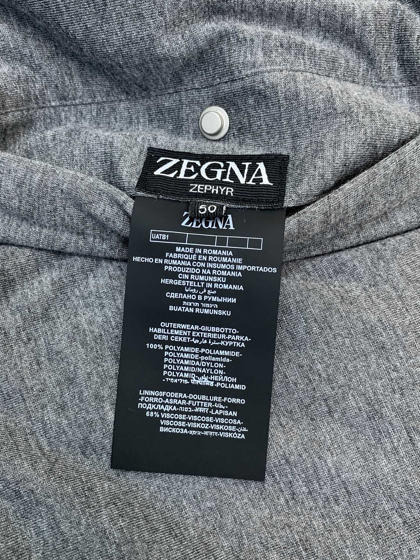 ，杰尼亚 Zegna，2026初冬最新品，专柜同步有售，原单狠货，时尚休闲➕薄棉两面穿夹克外套，采用进口原版面料，舒适透
