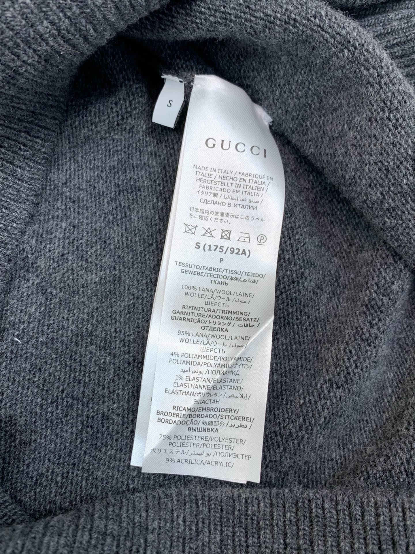 ，Gucci 古驰，2026秋冬最新款，专柜同步有售，原单狠货，时尚休闲圆领长袖针织毛衣，上身很有特点！吸睛而有亮点，进
