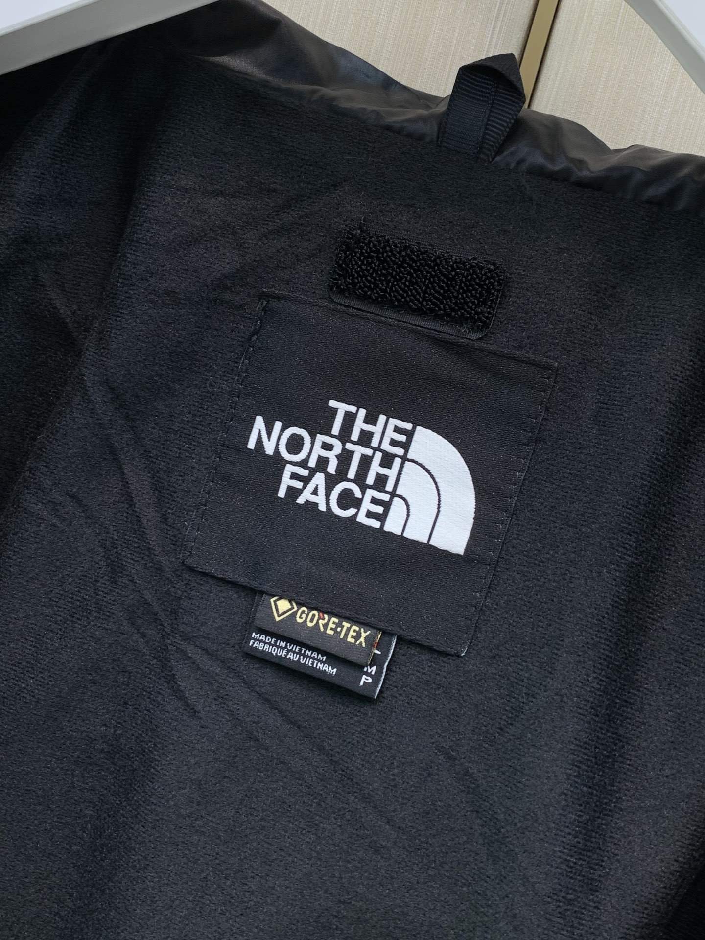 ，The North Face®北面 ，2026AW秋冬新品，时尚休闲连帽外套，专柜同步有售，原单狠货，采用进口原版面料
