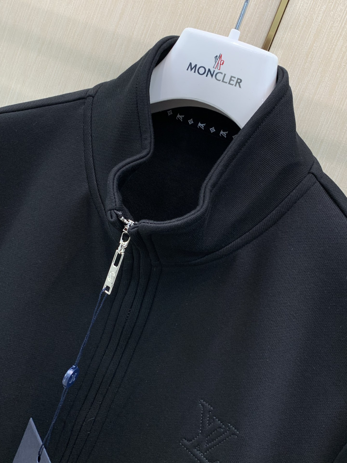 衣服，裤子230，LouisVuitton 路易威登，2026秋季最新款，专柜同步有售，原单狠货，时尚休闲套装，上身很有
