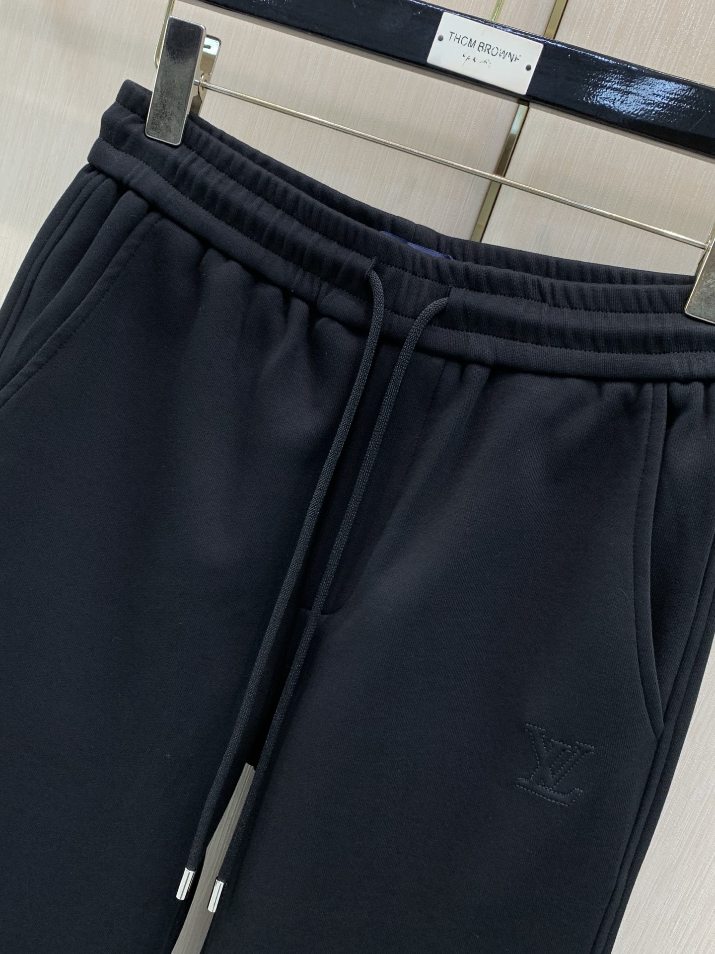 衣服，裤子230，LouisVuitton 路易威登，2026秋季最新款，专柜同步有售，原单狠货，时尚休闲套装，上身很有