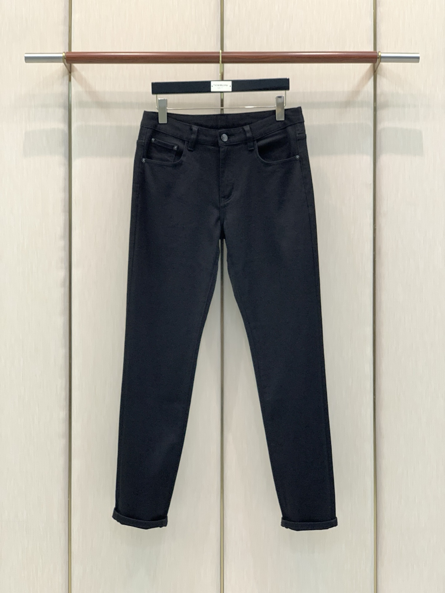 ，Loro Piana(Loro Piana )，2026秋季最新品，专柜同步有售，原单狠货，时尚休闲裤，采用进口原版面