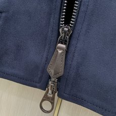 ,Loro Piana 立领夹克拉链外套 材质92%涤纶 8%氨纶。 里料 100%涤纶 尺码48-56 4 ,Loro Piana 立领夹克拉链外套 材质92%涤纶 8%氨纶。 里料 100%涤纶 尺码48-56 4