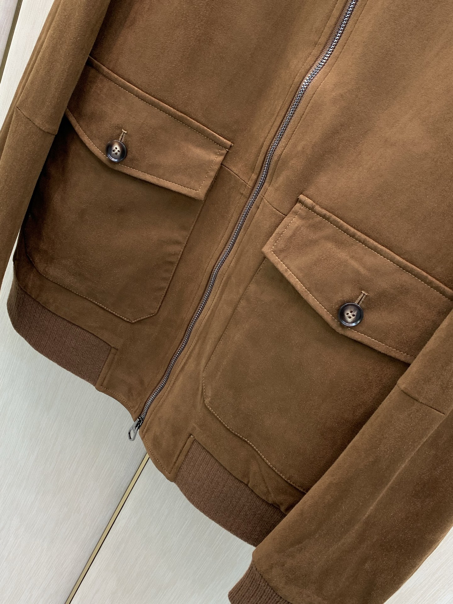 ,Loro Piana 立领夹克拉链外套 材质92%涤纶 8%氨纶。 里料 100%涤纶 尺码48-56 4 ,Loro Piana 立领夹克拉链外套 材质92%涤纶 8%氨纶。 里料 100%涤纶 尺码48-56 4