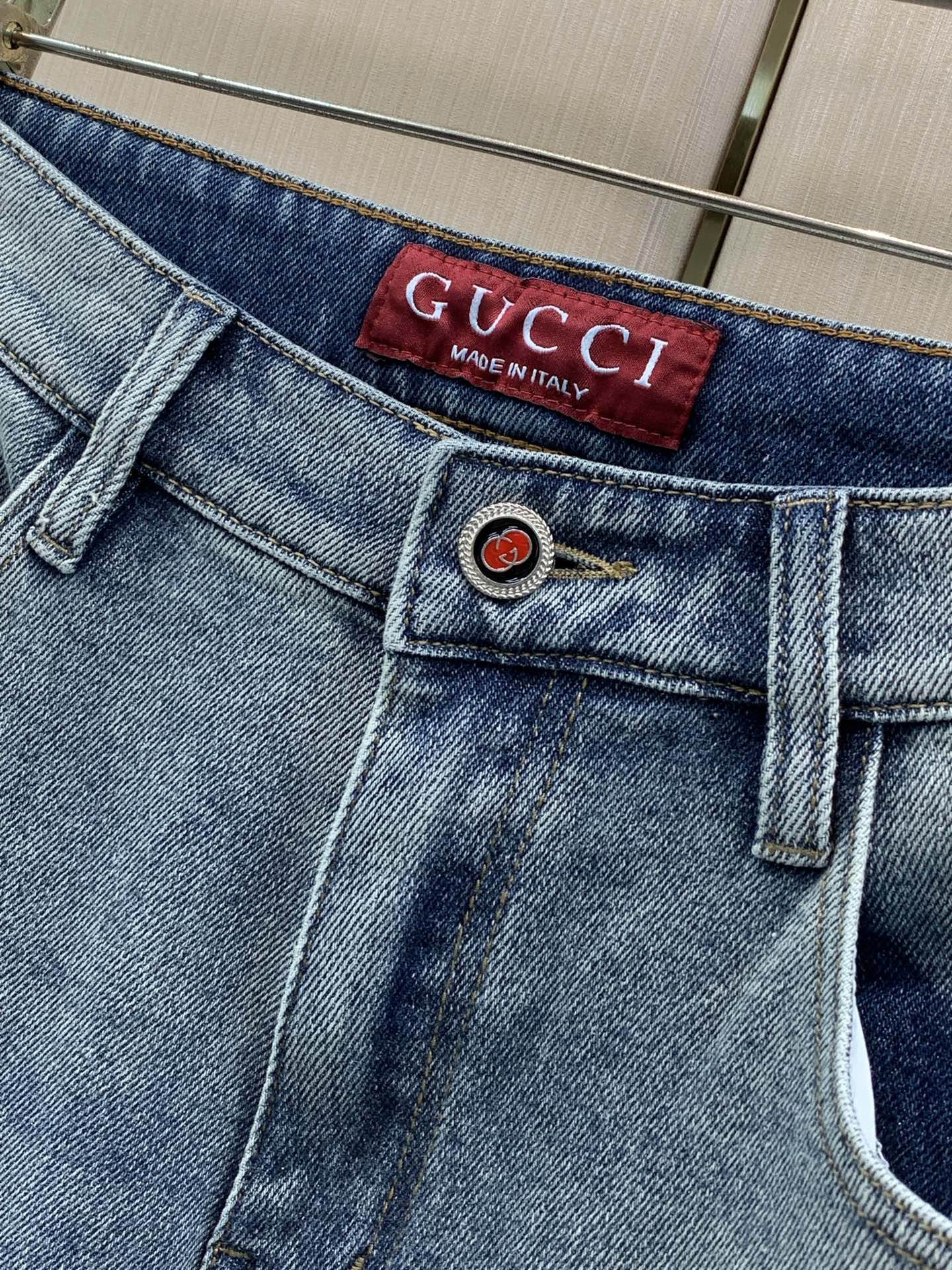，GUCCI 古驰，2026春秋最新品，专柜同步有售，原单狠货，水洗休闲水洗牛仔裤，进口原版水洗弹力面料，舒适有弹性，独